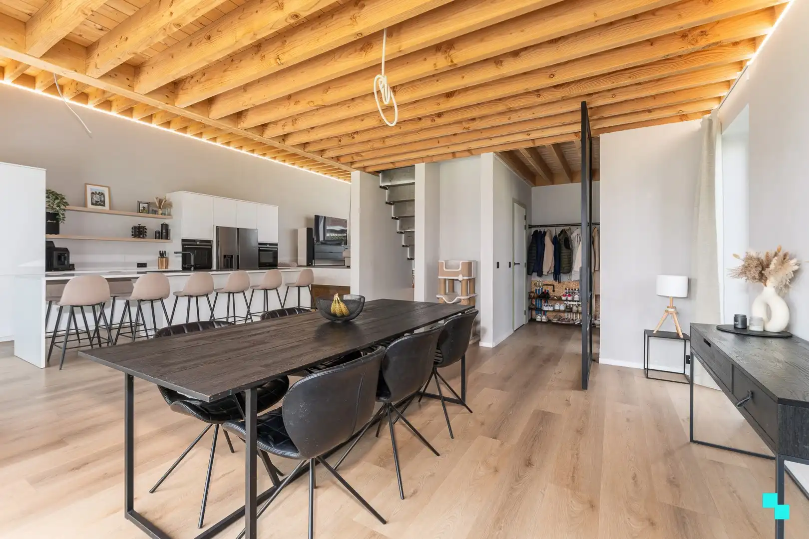 Architecturale (quasi)nieuwbouwwoning op rustige verkaveling te Lendelede foto 6