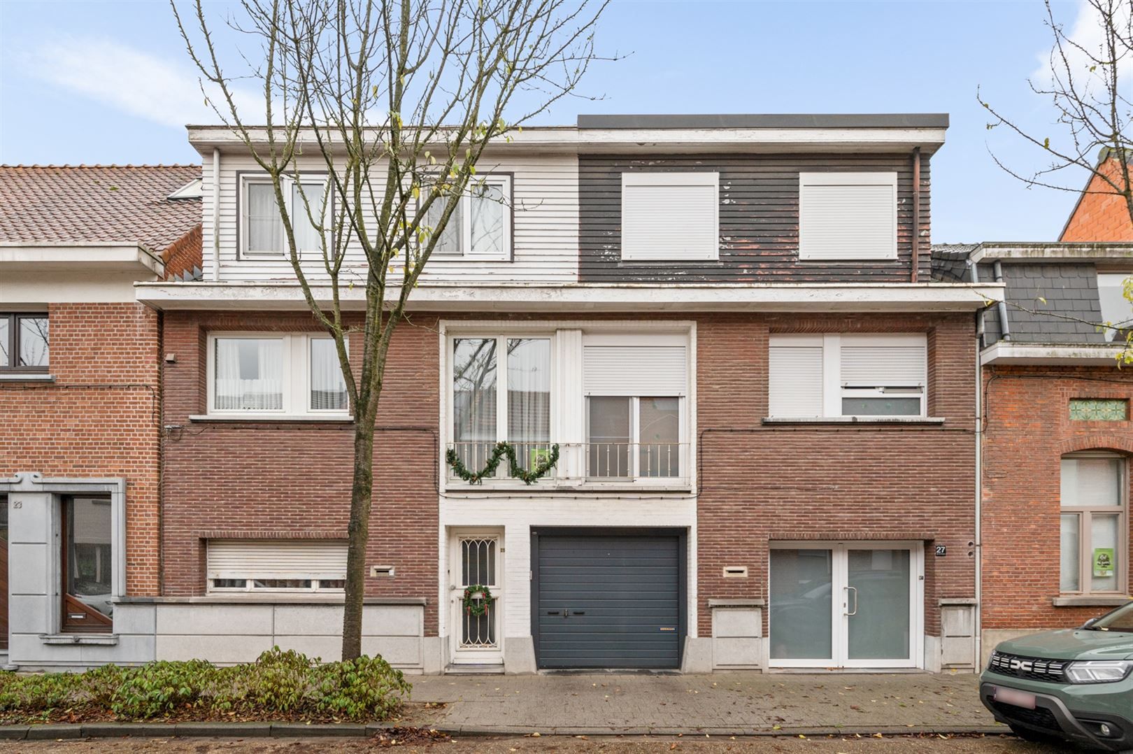 Magazijn ca. 275m2 gelegen achter appartementsgebouw met verdieping foto 4