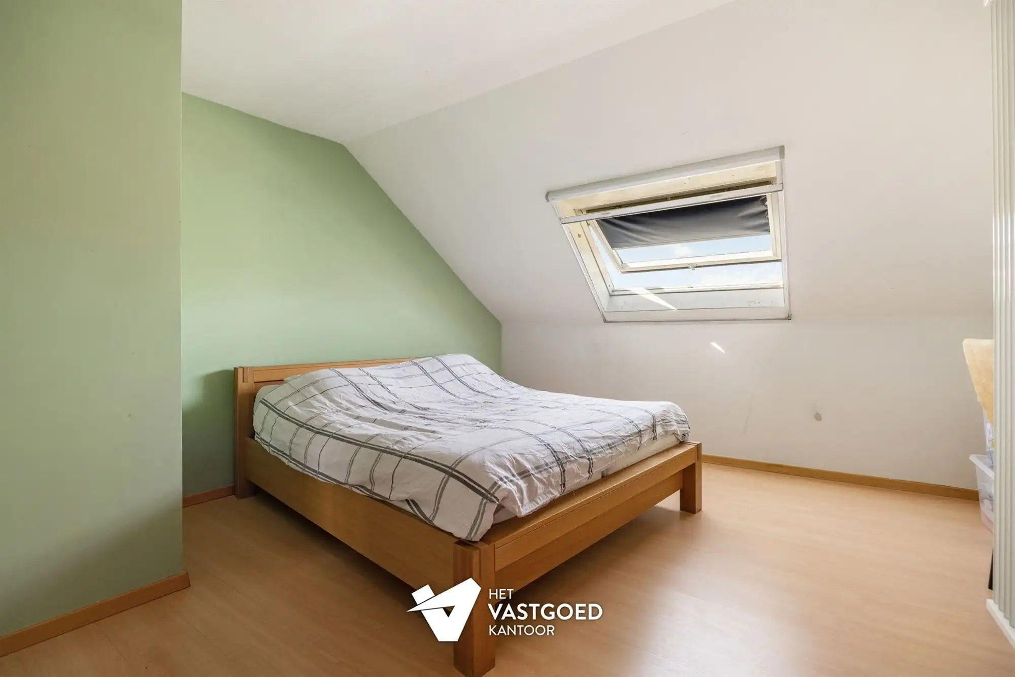 CENTRAAL GELEGEN, INSTAPKLARE BEL-ÉTAGEWONING foto 16