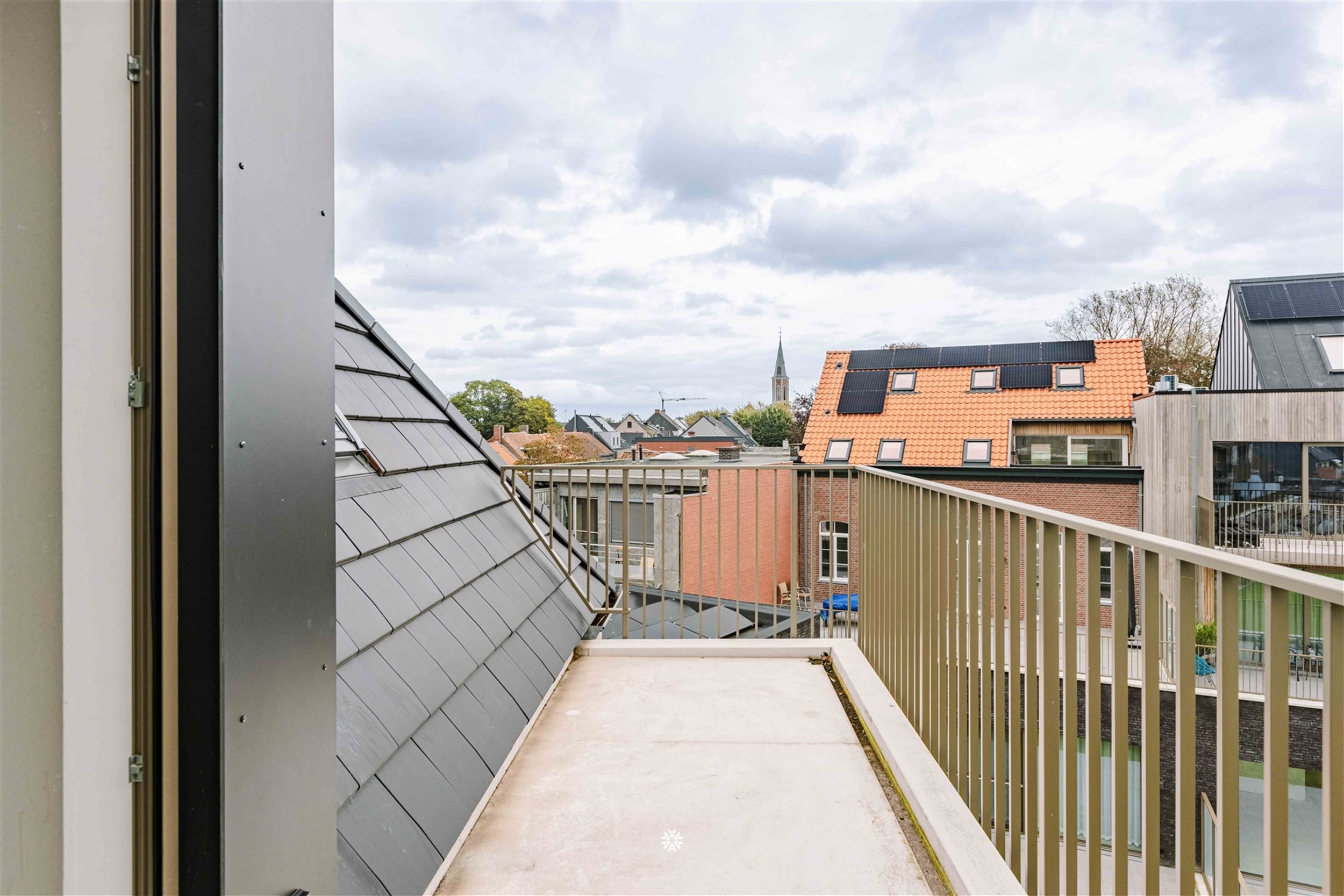 Prachtig nieuwbouwappartement met 2 slaapkamers foto 3