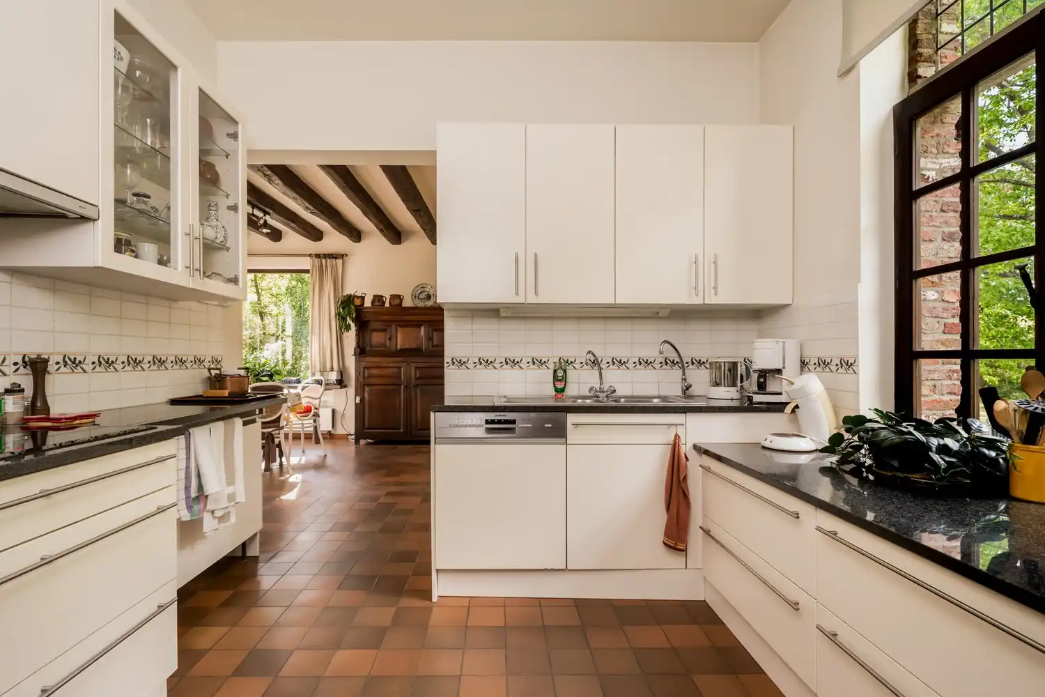 Prachtige villa te koop aan de Lembeekse Bossen foto 9