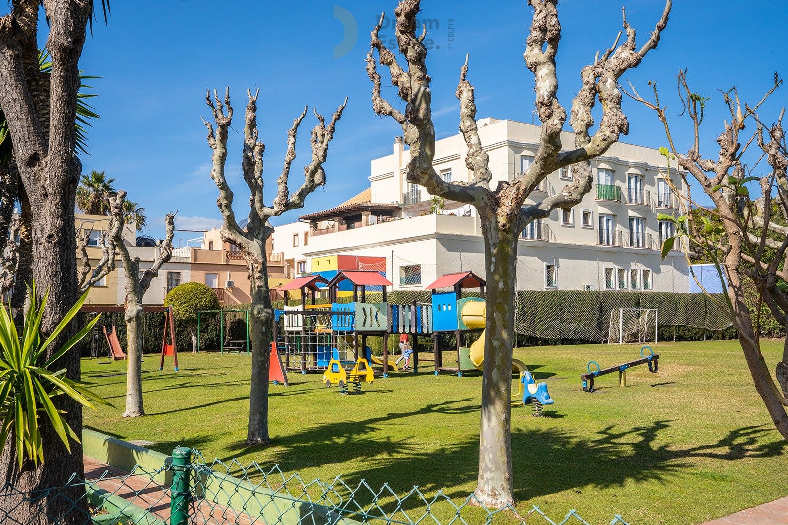 Prachtig appartement op de eerste lijn in Estepona foto 11