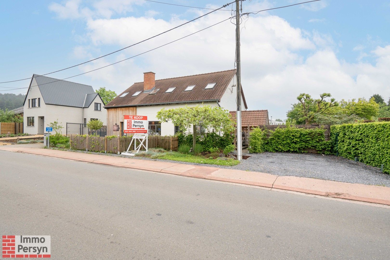 Luxueuze, ruime 4-slaapkamer woning. Twee badkamers. Gelijkvloers wonen. foto 30