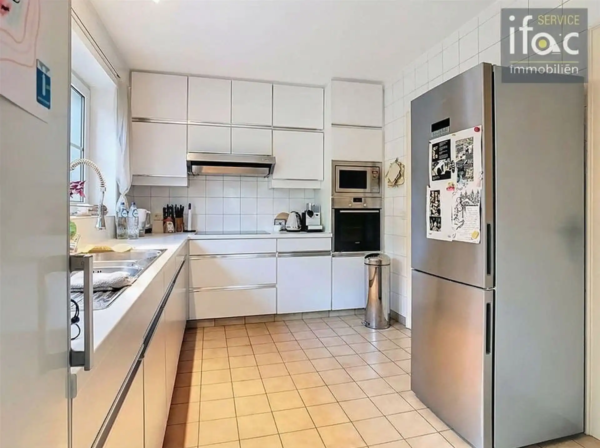 Villa met 4 slaapkamers en tuin foto 10