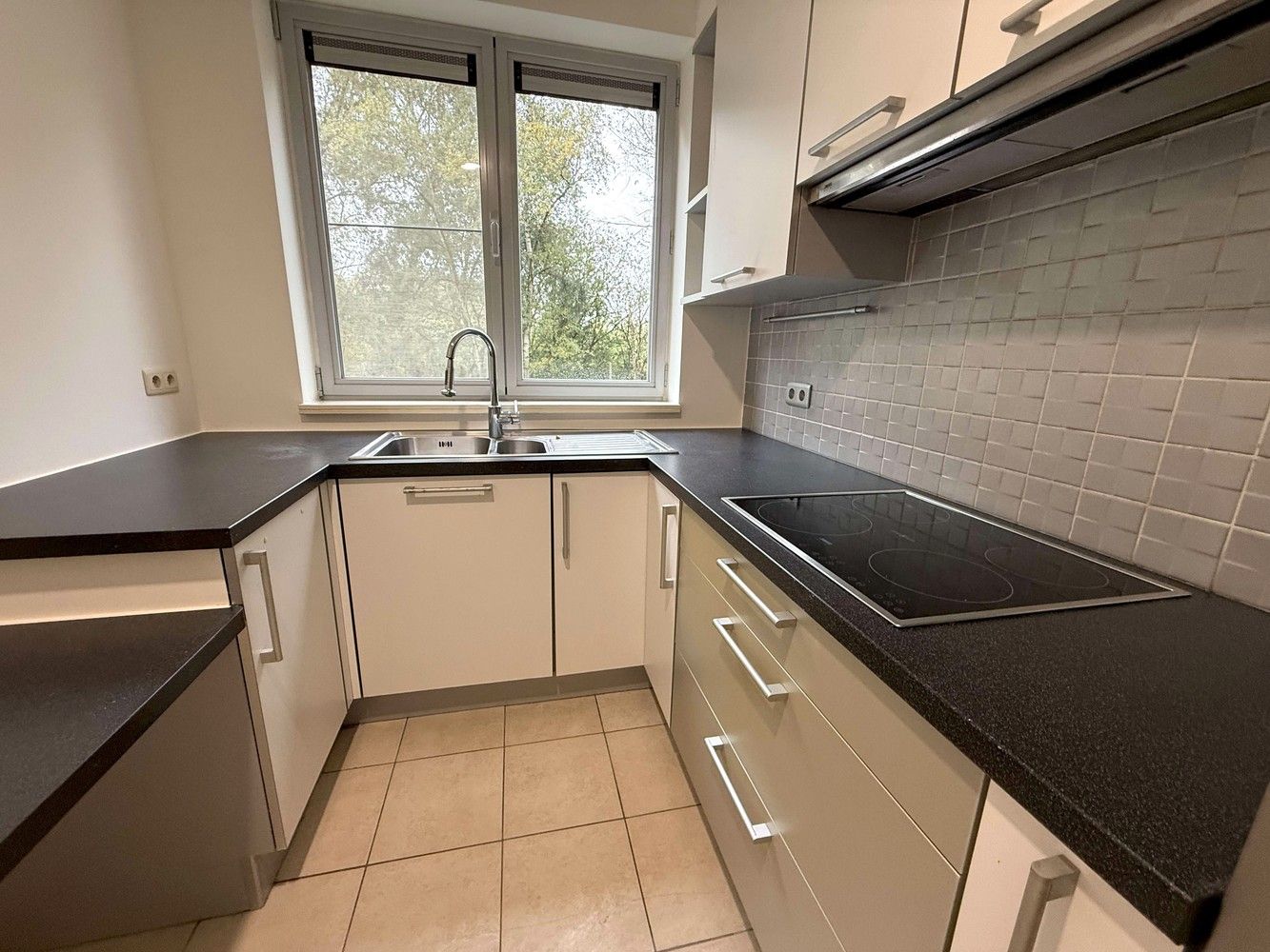 Instapklaar appartement met 2 slaapkamers en binnenstaanplaats in groene omgeving vlakbij Leuven foto 10