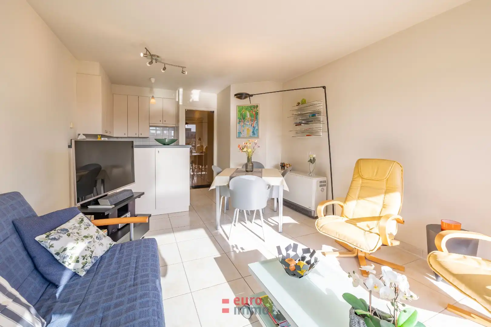 Zonovergoten appartement in Residentie Casino – hartje Nieuwpoort-Bad! foto 3