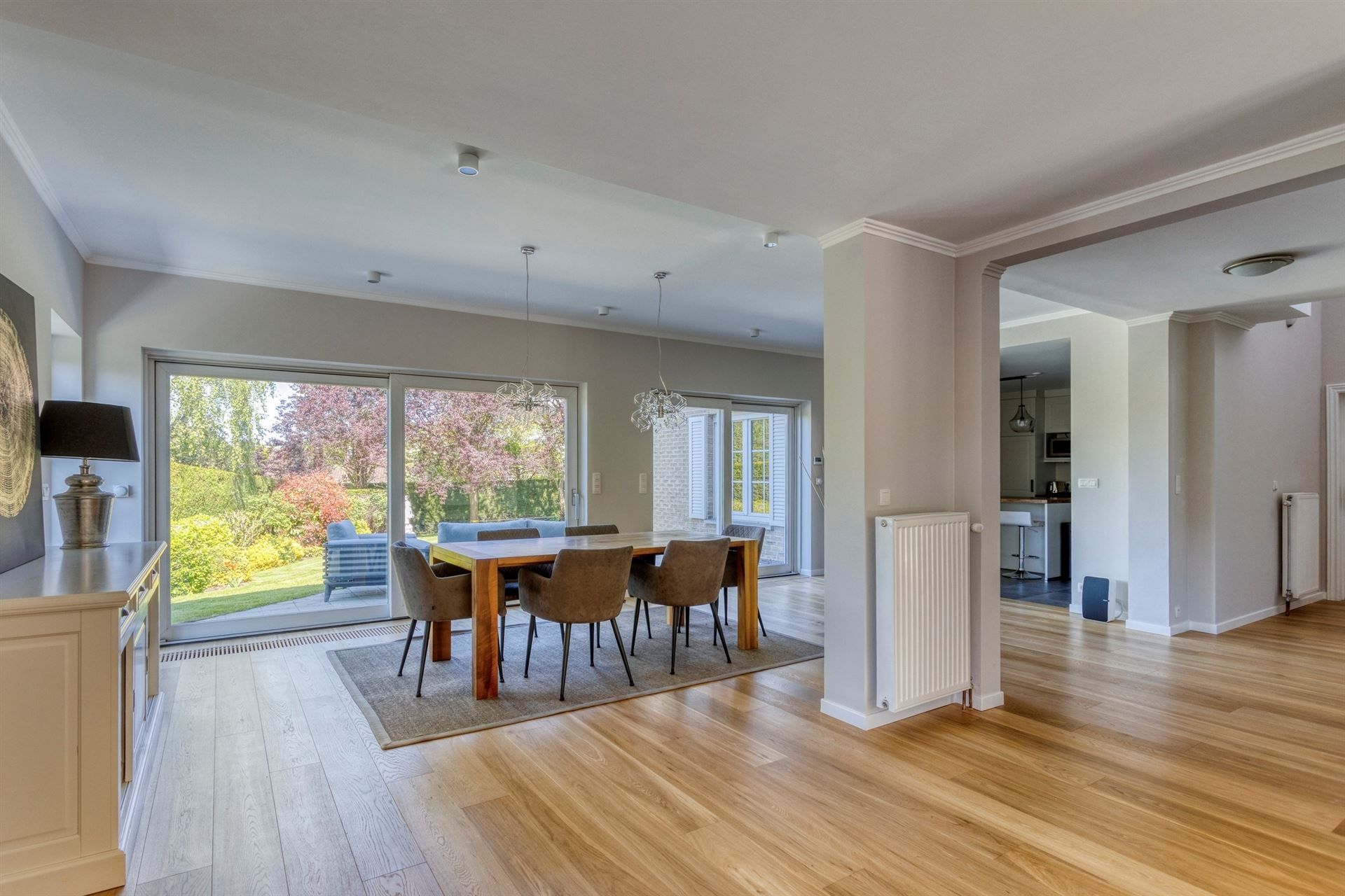 Prachtig gerenoveerde villa op mooi perceel foto 11