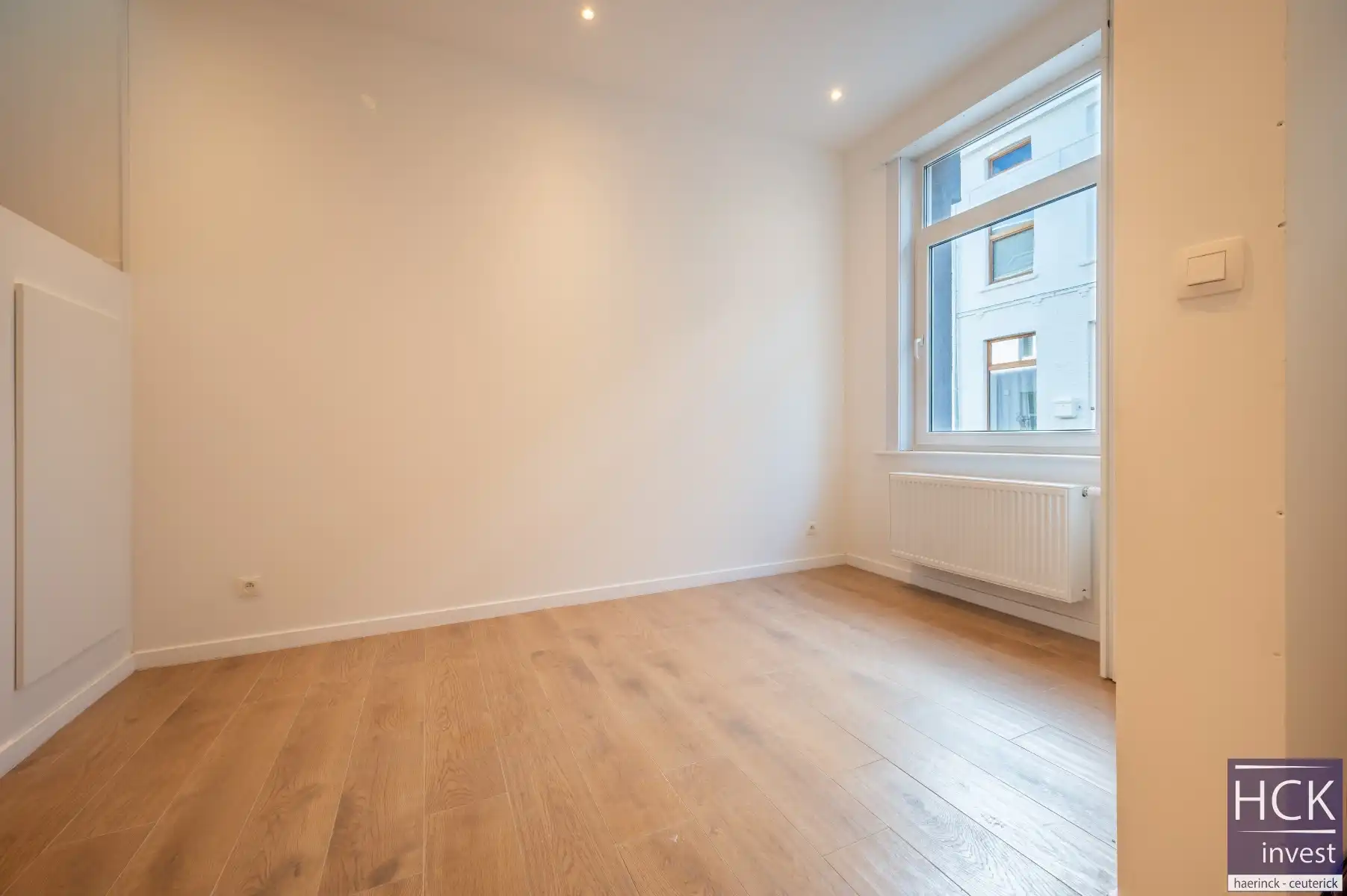 GENT - Nieuw gerenoveerde woning vlakbij St. Pieters station! foto 5