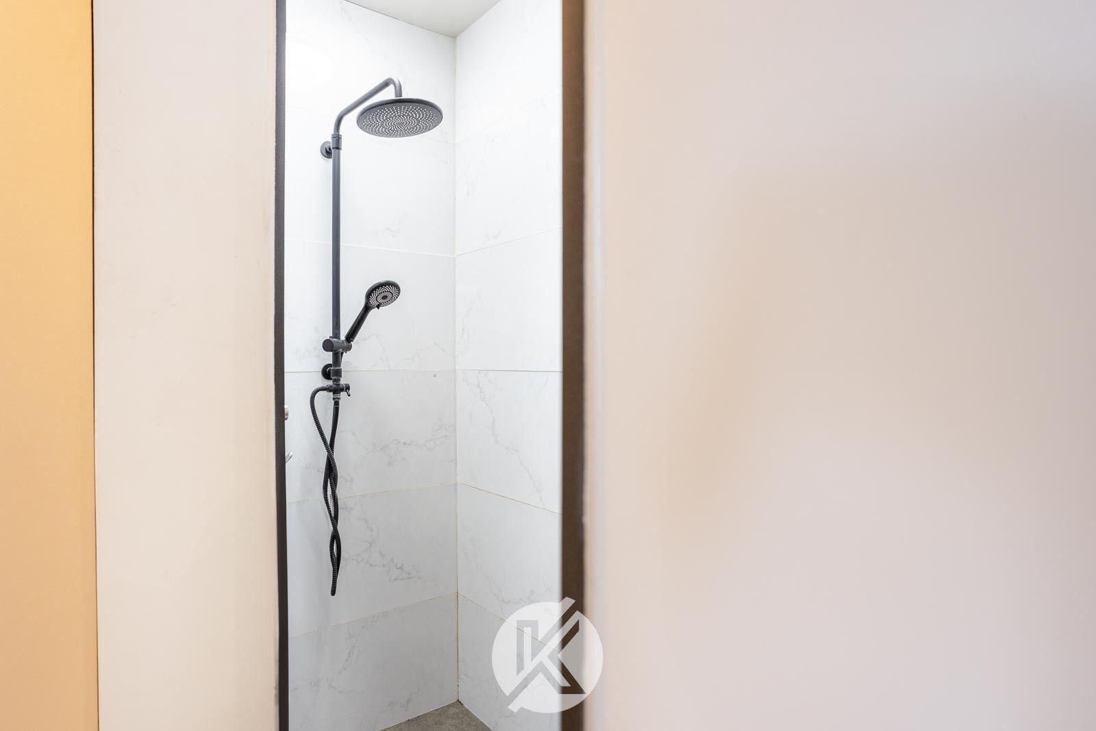 Instapklare gezinswoning met 5 slaapkamers foto 13