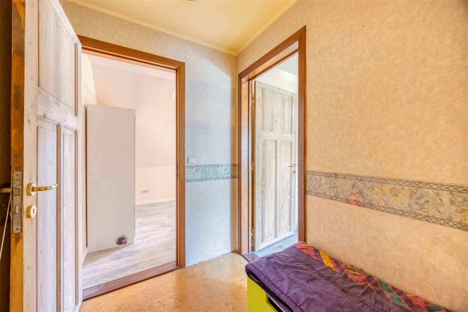 Ruime rijwoning met garage foto 18