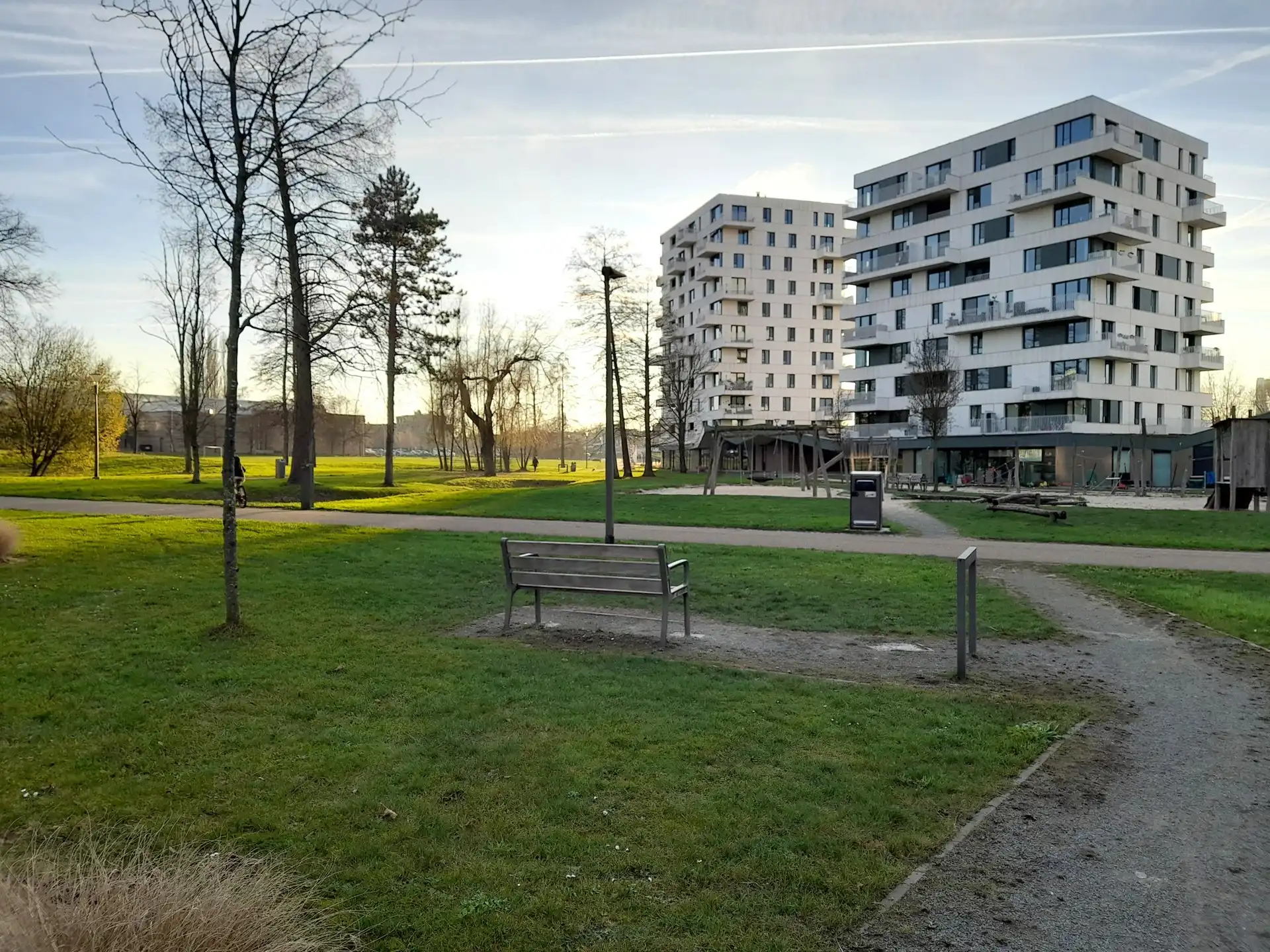 Gelijkvloers appartement met 2-slaapkamers en eigen tuintje foto 26