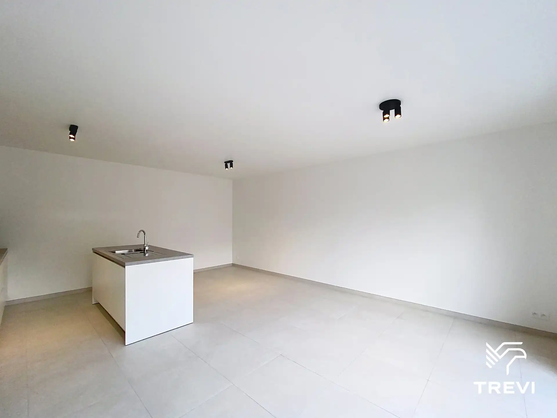 Nieuw huis met 3 slaapkamers en exterieur foto 18
