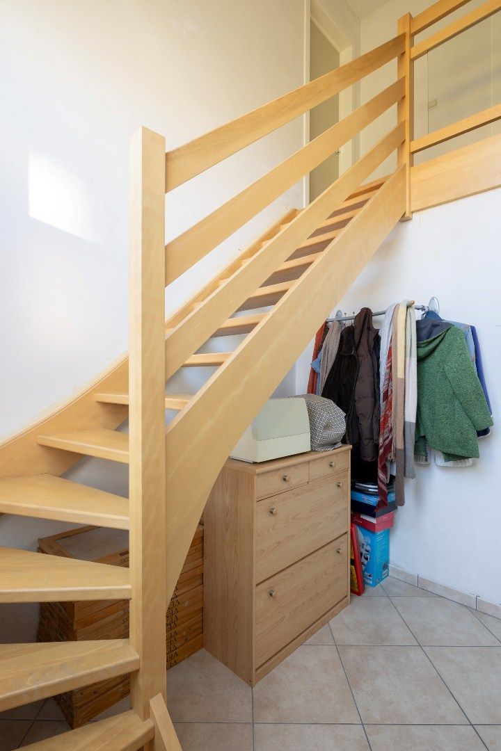 Halfopen recente woning te koop! foto 2