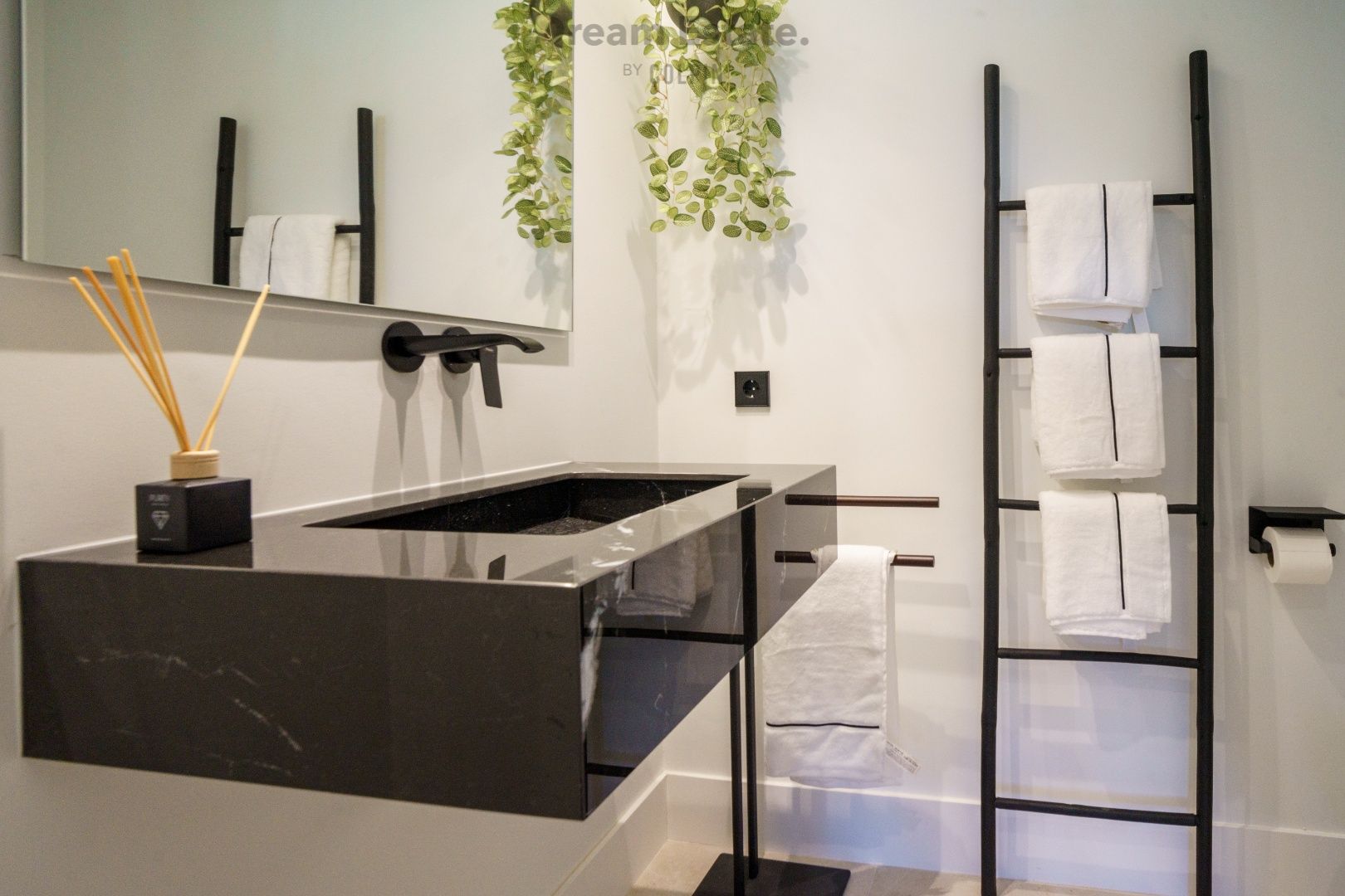 Villa La Concha is gelegen in de omgeving van Las Brisas Golf, Nueva Andalucia, Marbella. foto 13