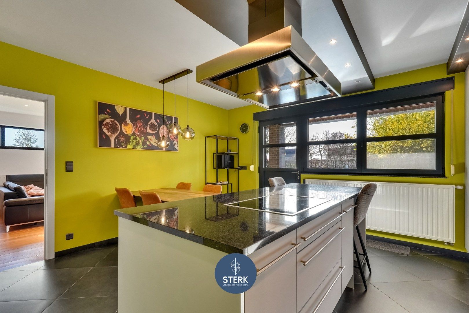 INSTAPKLARE GEZINSWONING MET EEN BEWOONBARE OPP. VAN 390 M² TE ZUSSEN !  foto 11