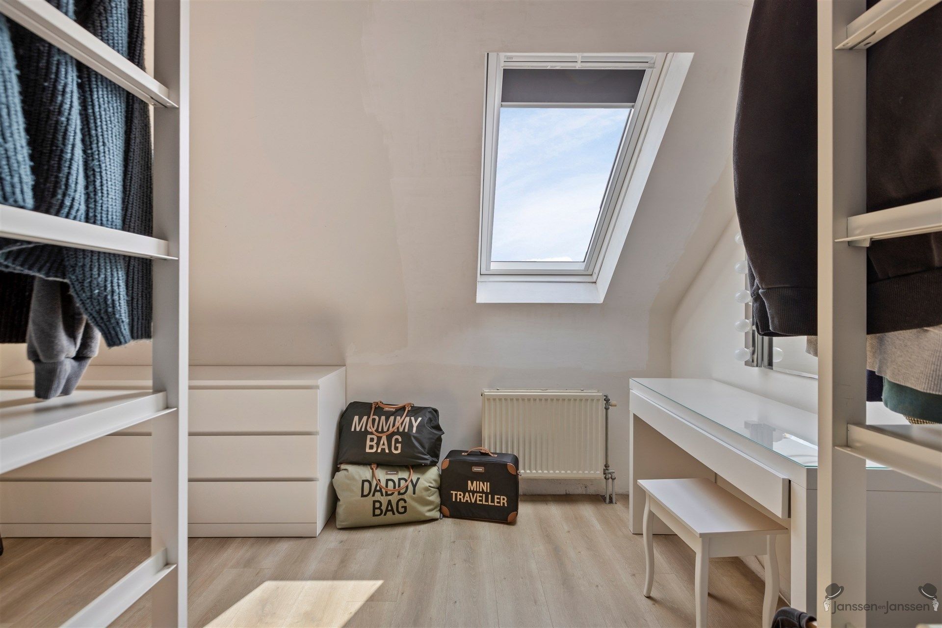 Instapklaar wonen met zonnige tuin in Hechtel-Eksel foto 21