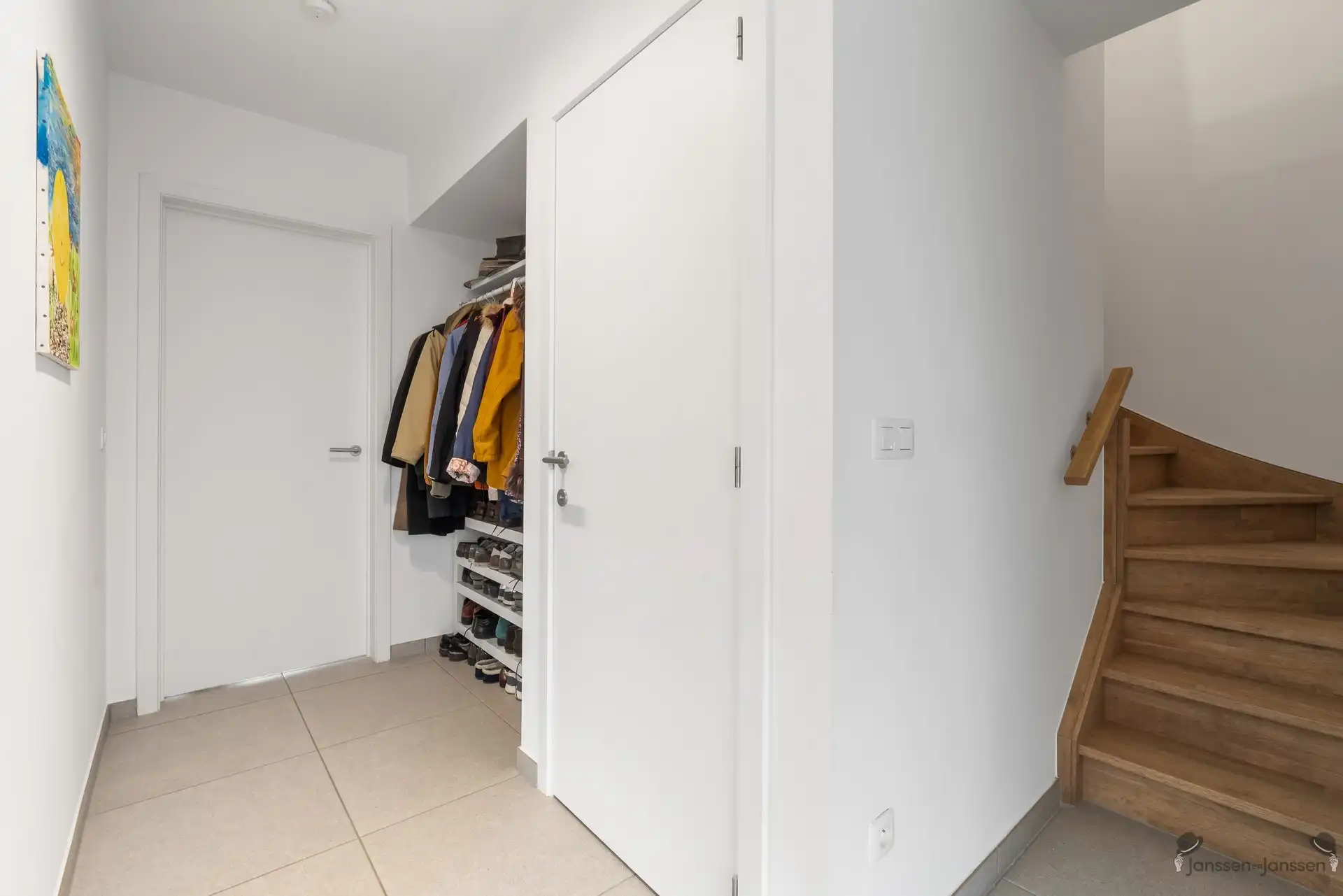 Nieuwbouwwoning met 3 slaapkamers foto 2