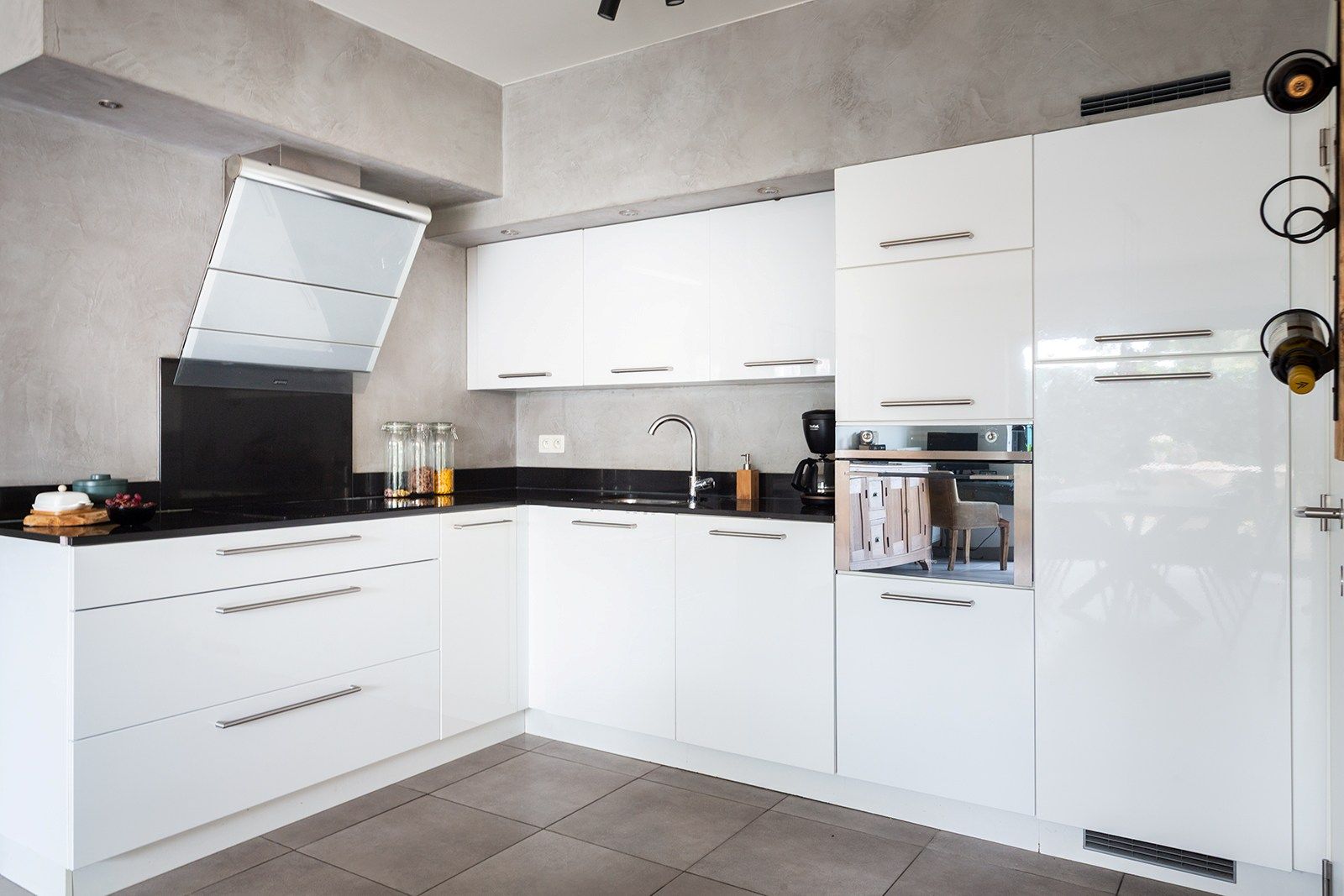 Instapklaar 3-slaapkamer appartement met tuin en moderne afwerking foto 12