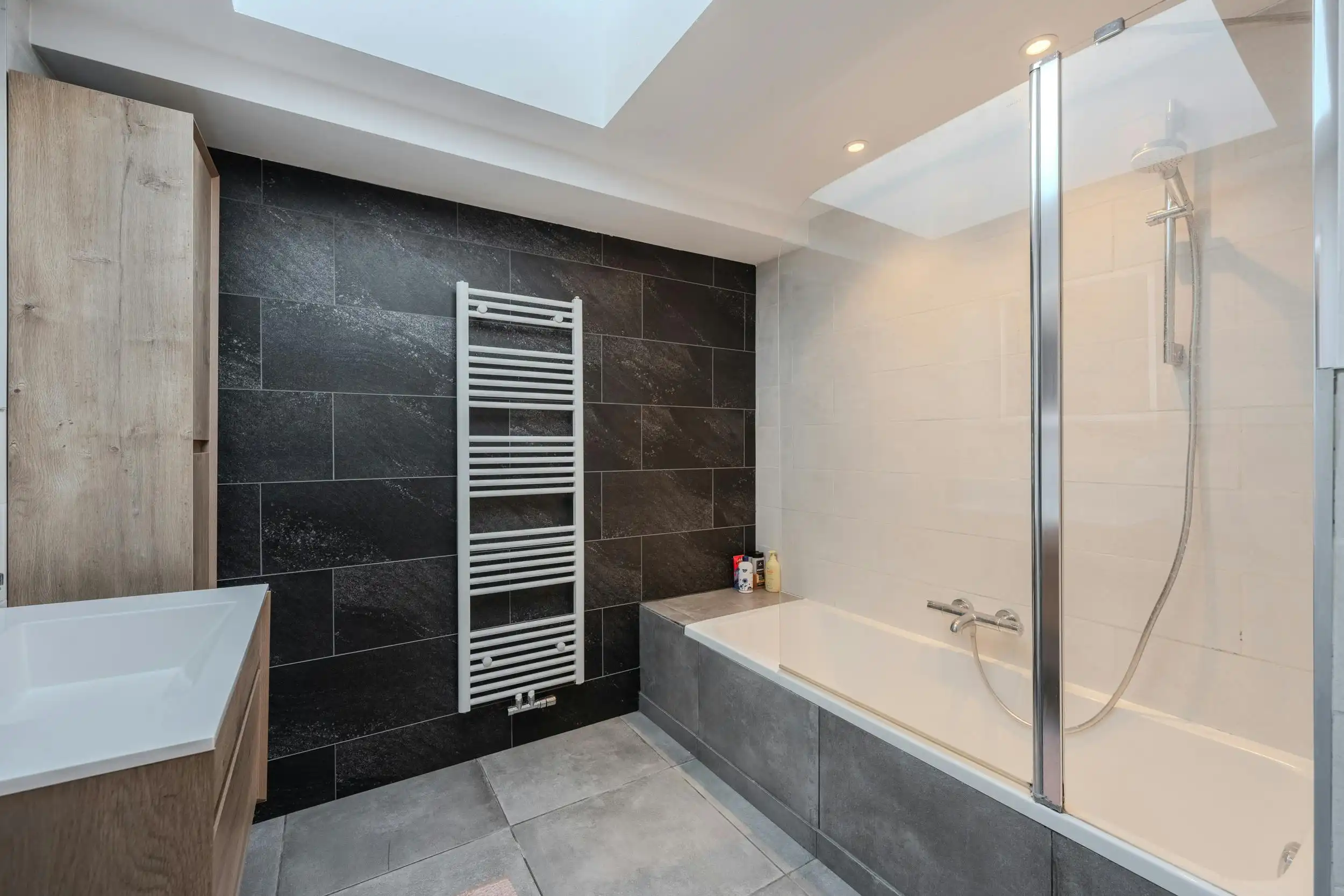 Gerenoveerde woning te koop in hartje Mariakerke te Oostende foto 11