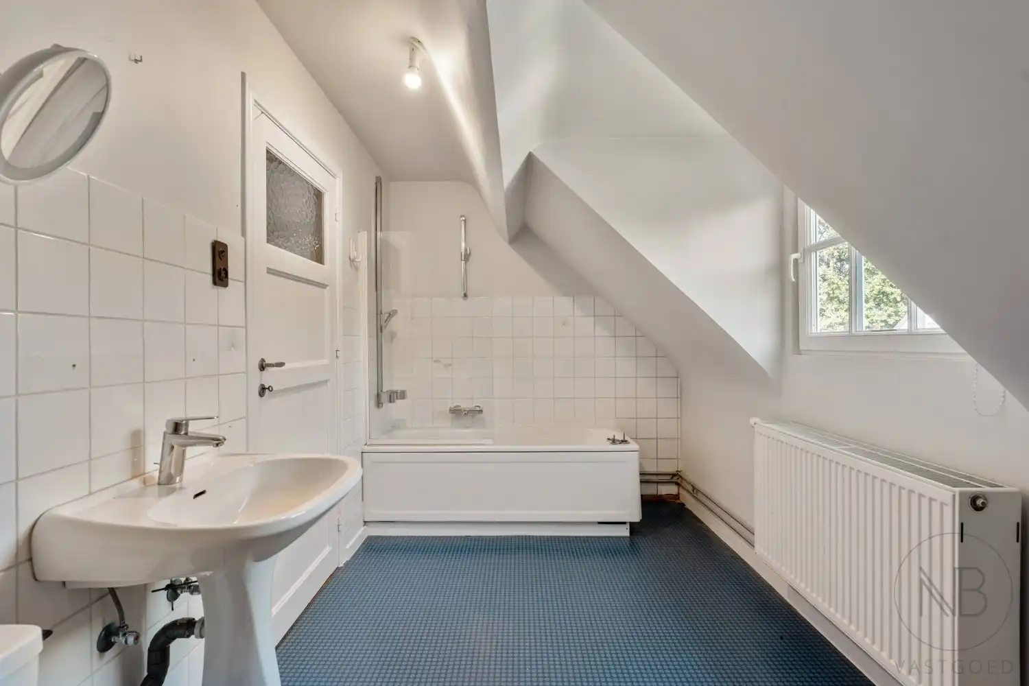 Karaktervolle woning met authentieke charme en lichtrijke tuinkamer! foto 30