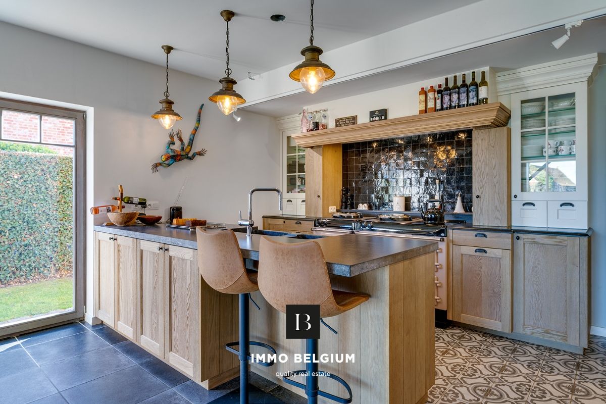 Prachtige exclusieve kangoeroe-villa met bijgebouw foto 9