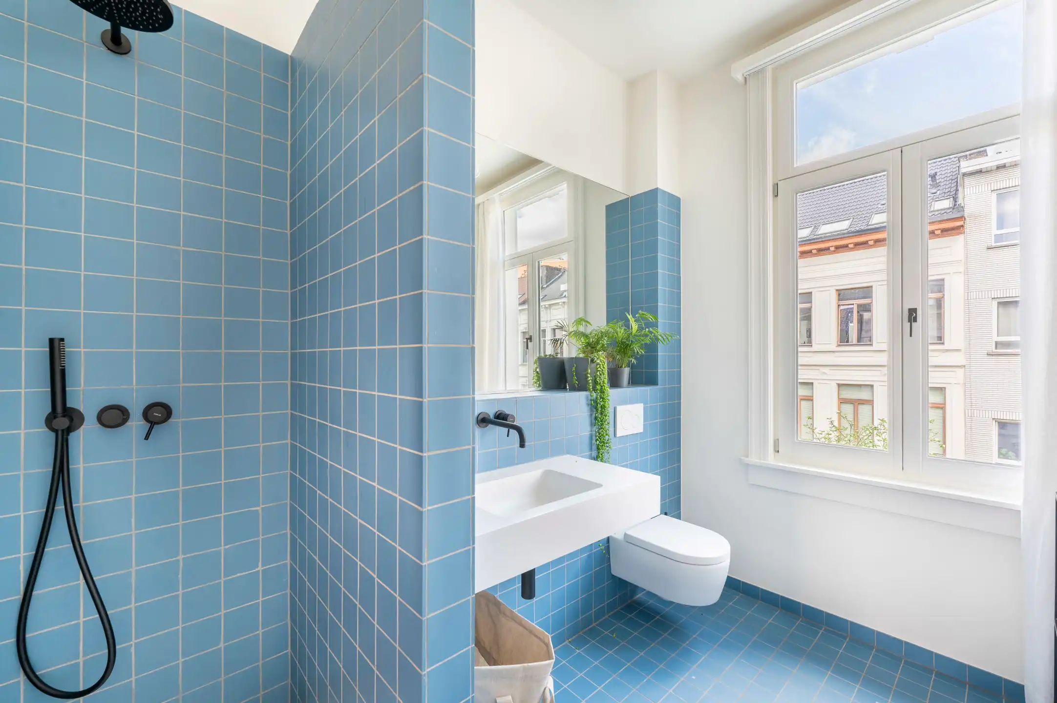 ANTWERPEN-ZUID - Gerenoveerd herenhuis met tuin  foto 19