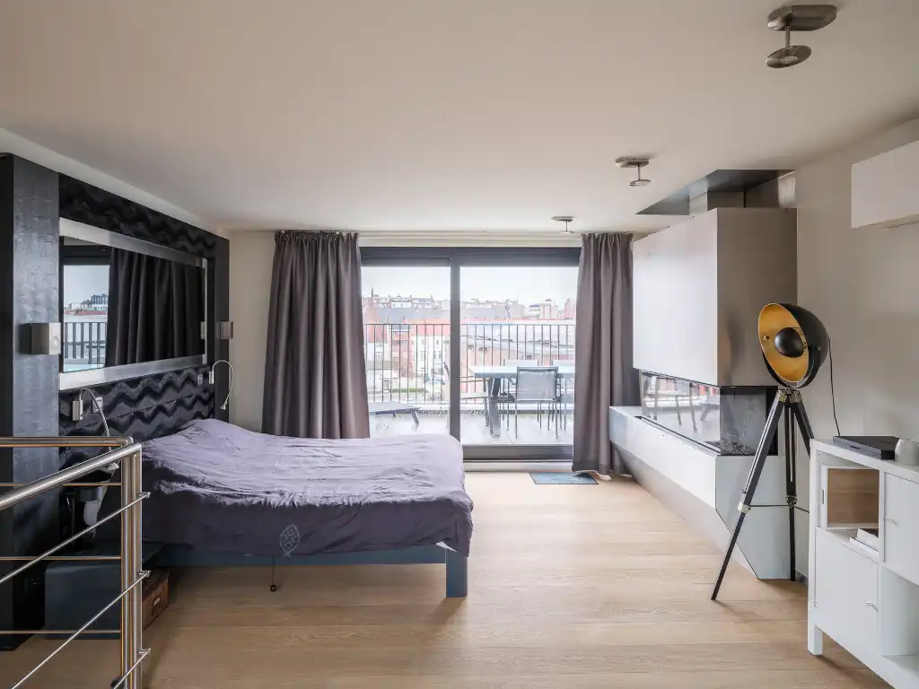 Ruim en lichtrijk duplexappartement met 2 slaapkamers, meerdere terrassen en staanplaats aan Ter Platen foto 14