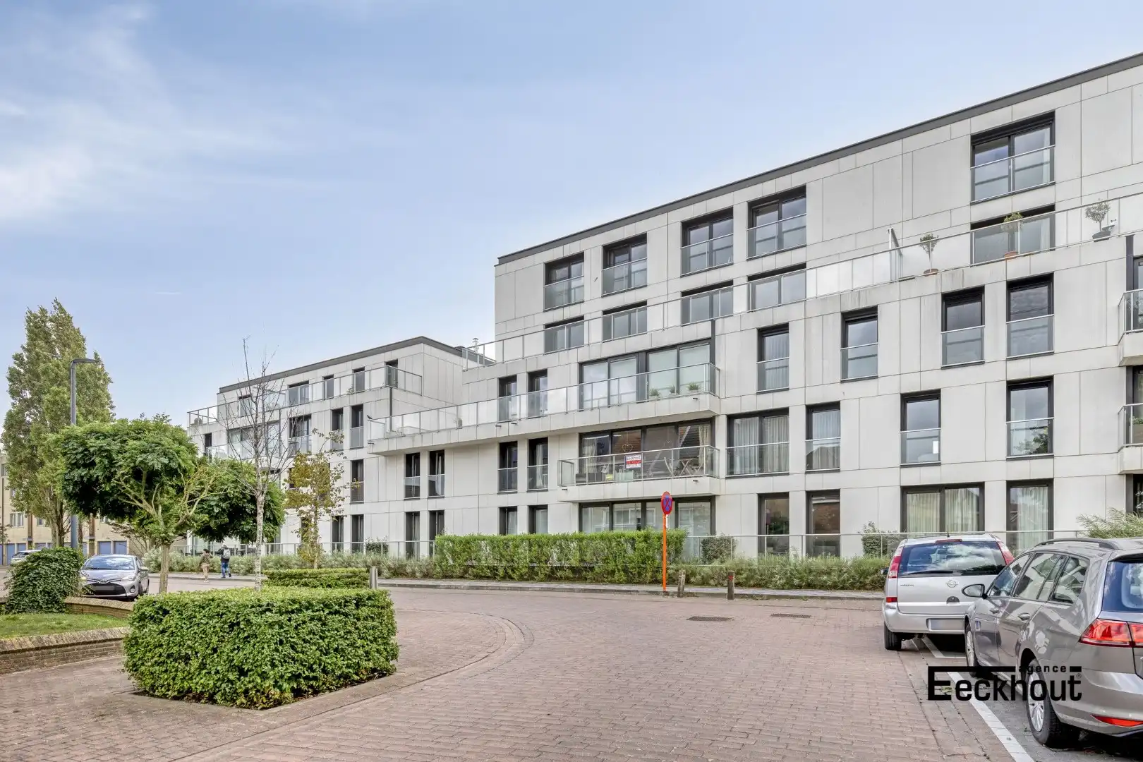Instapklaar appartement in recente residentie nabij het strand te Mariakerke! foto 15
