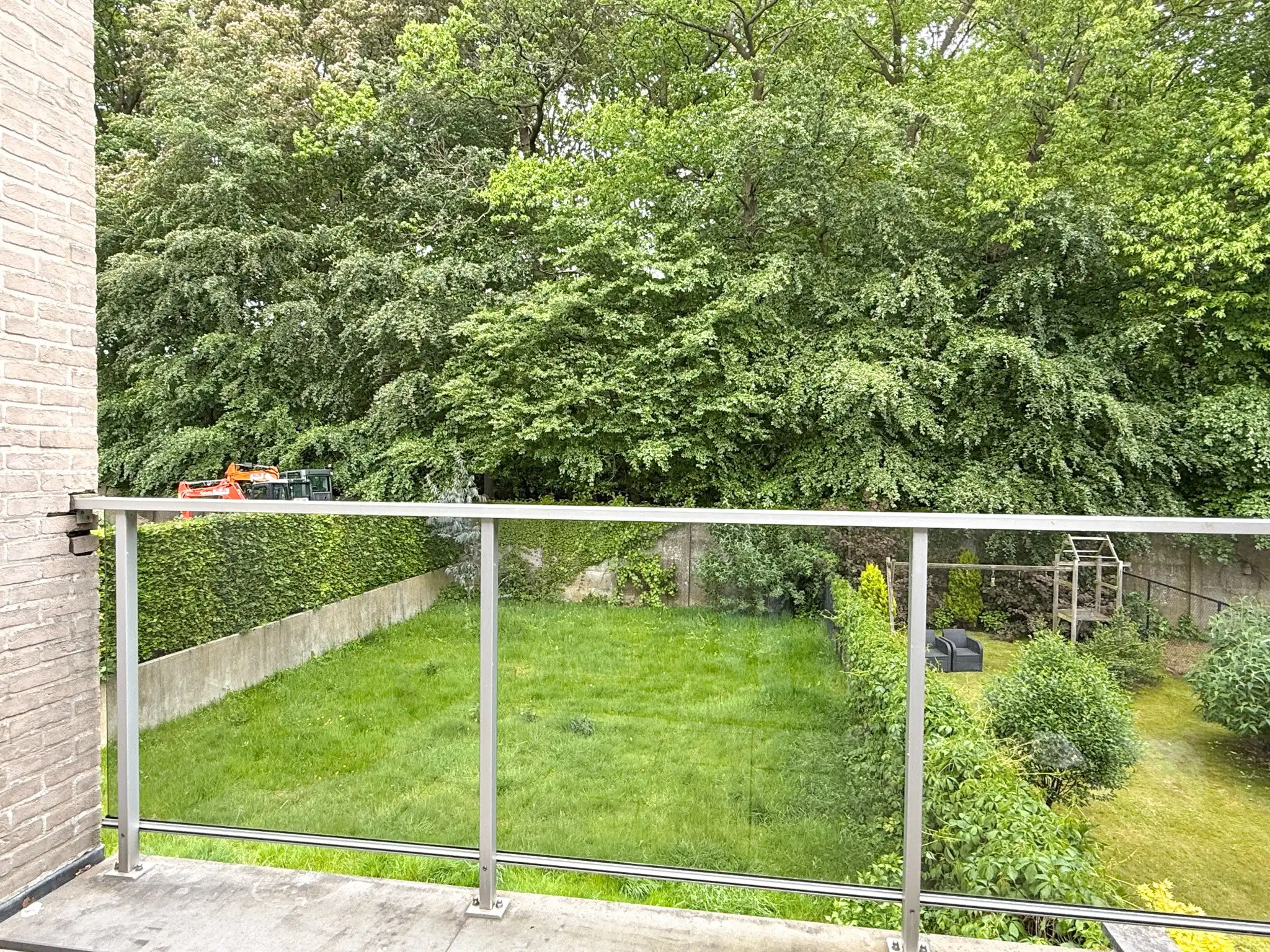 Rustig gelegen woning met 3 slaapkamers, dressing, bureau, tuin en garage foto 14