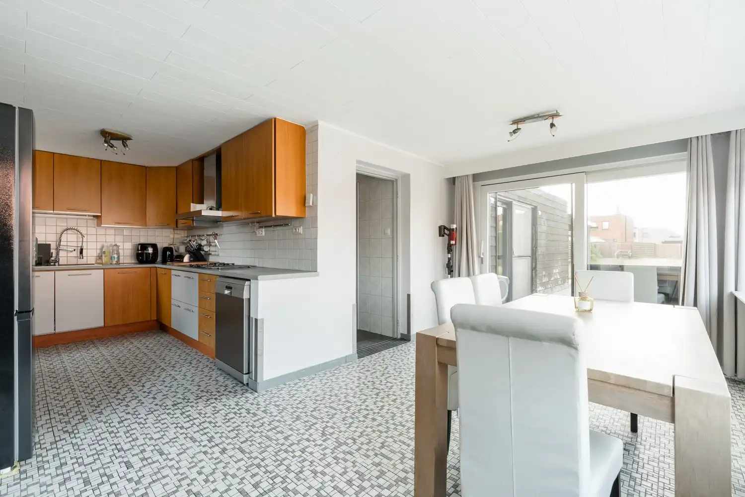 Leuke op te frissen woning 3 SLK woning in een doodlopende straat! foto 9