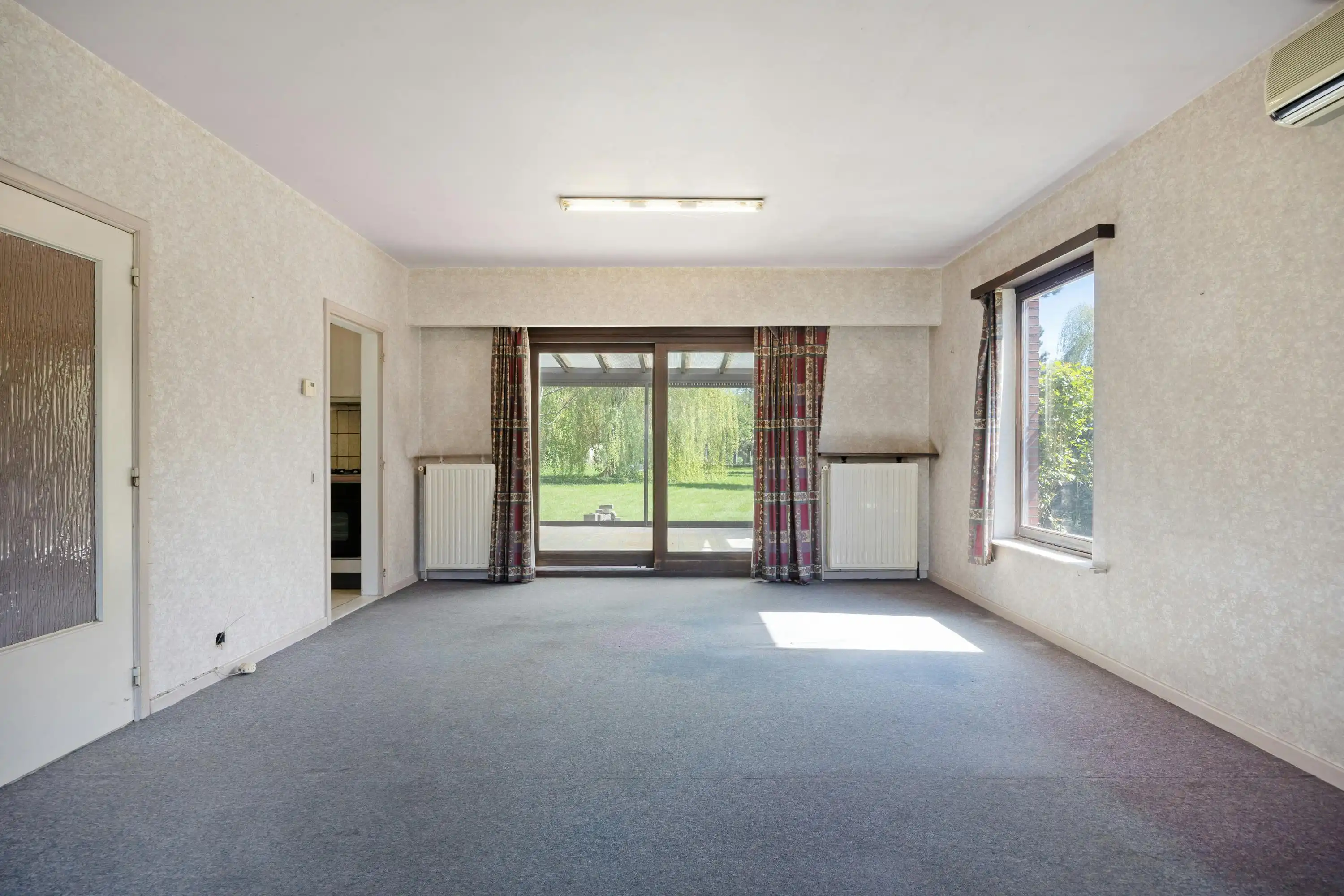 Te renoveren woning met grote tuin in Heide-Kalmthout! foto 6