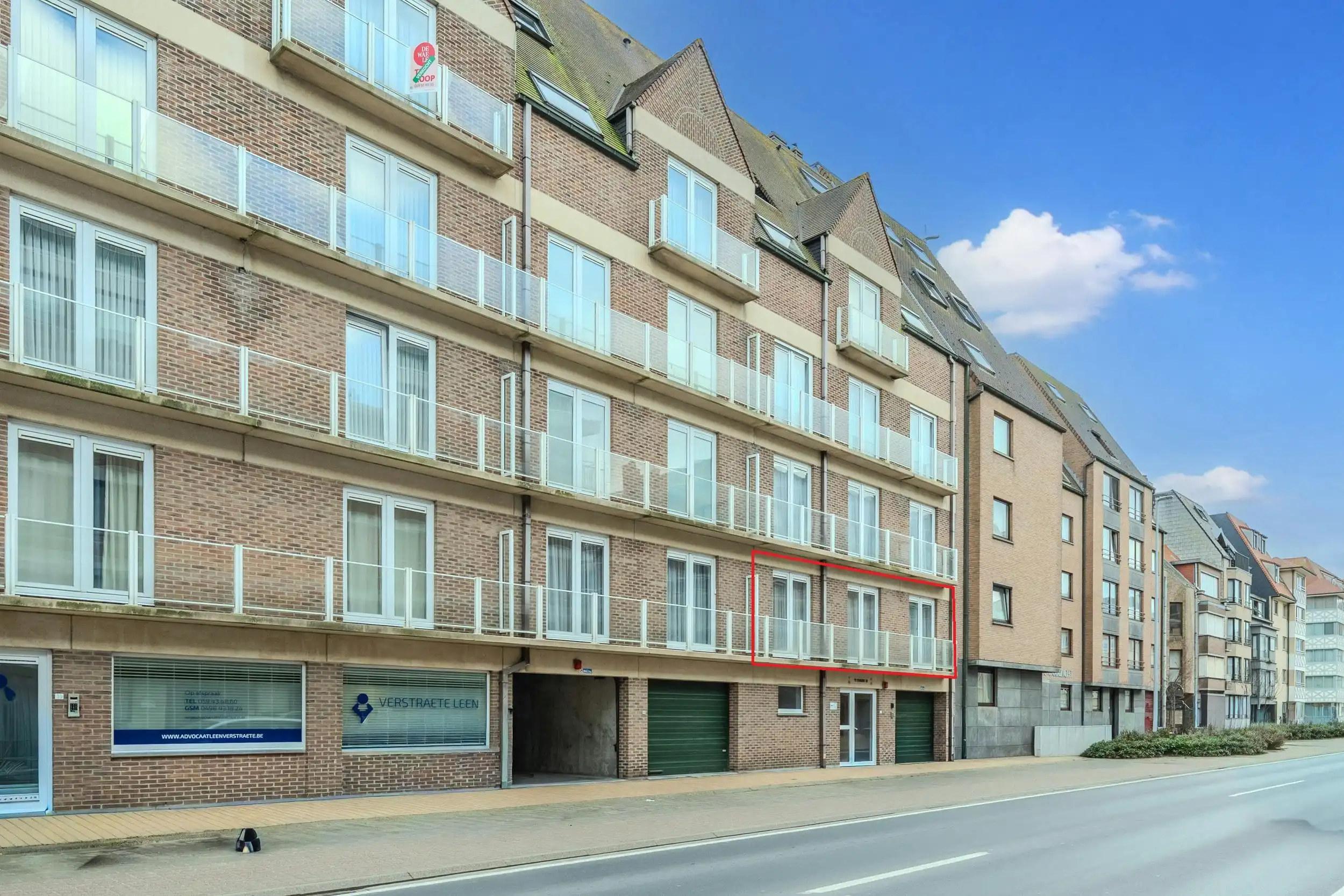 Mooi onderhouden drie slaapkamer appartement met terras! foto 3