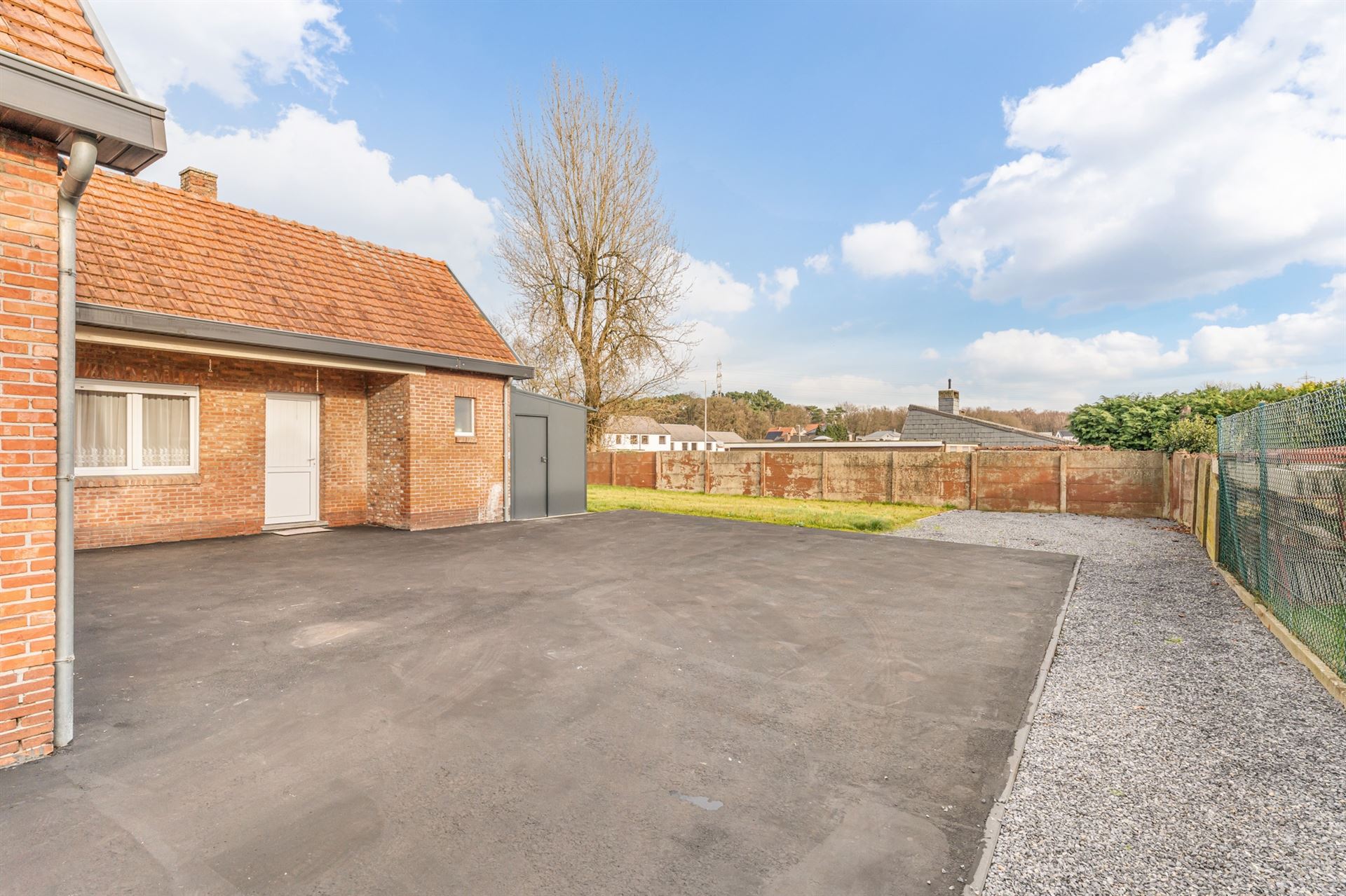 Eengezinswoning met tuin. foto 5