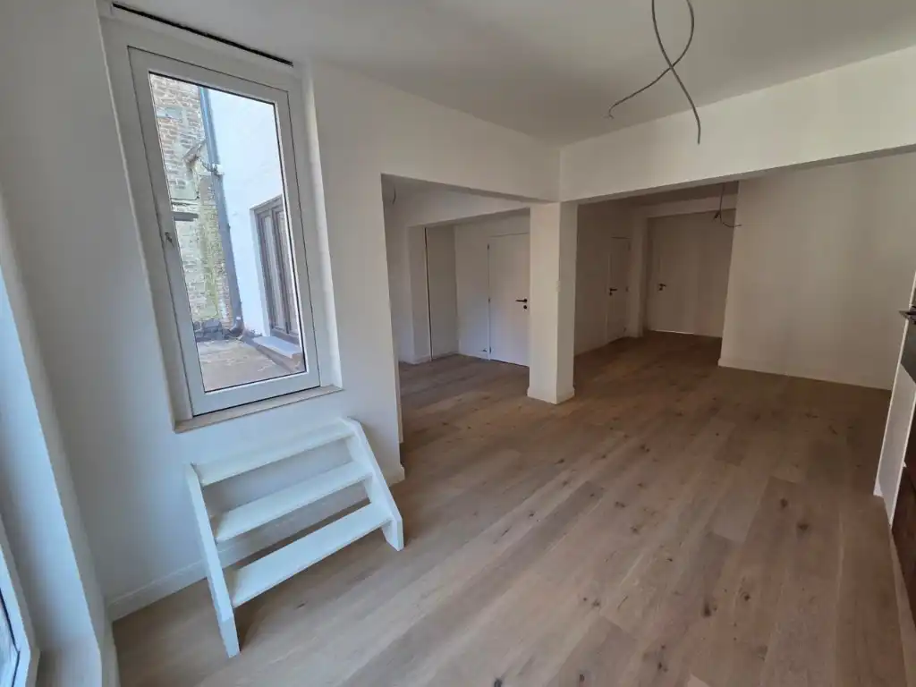 Gerenoveerd appartement in centrum Lier met 2 slaapkamers op 50 meter van de Grote Markt foto 4