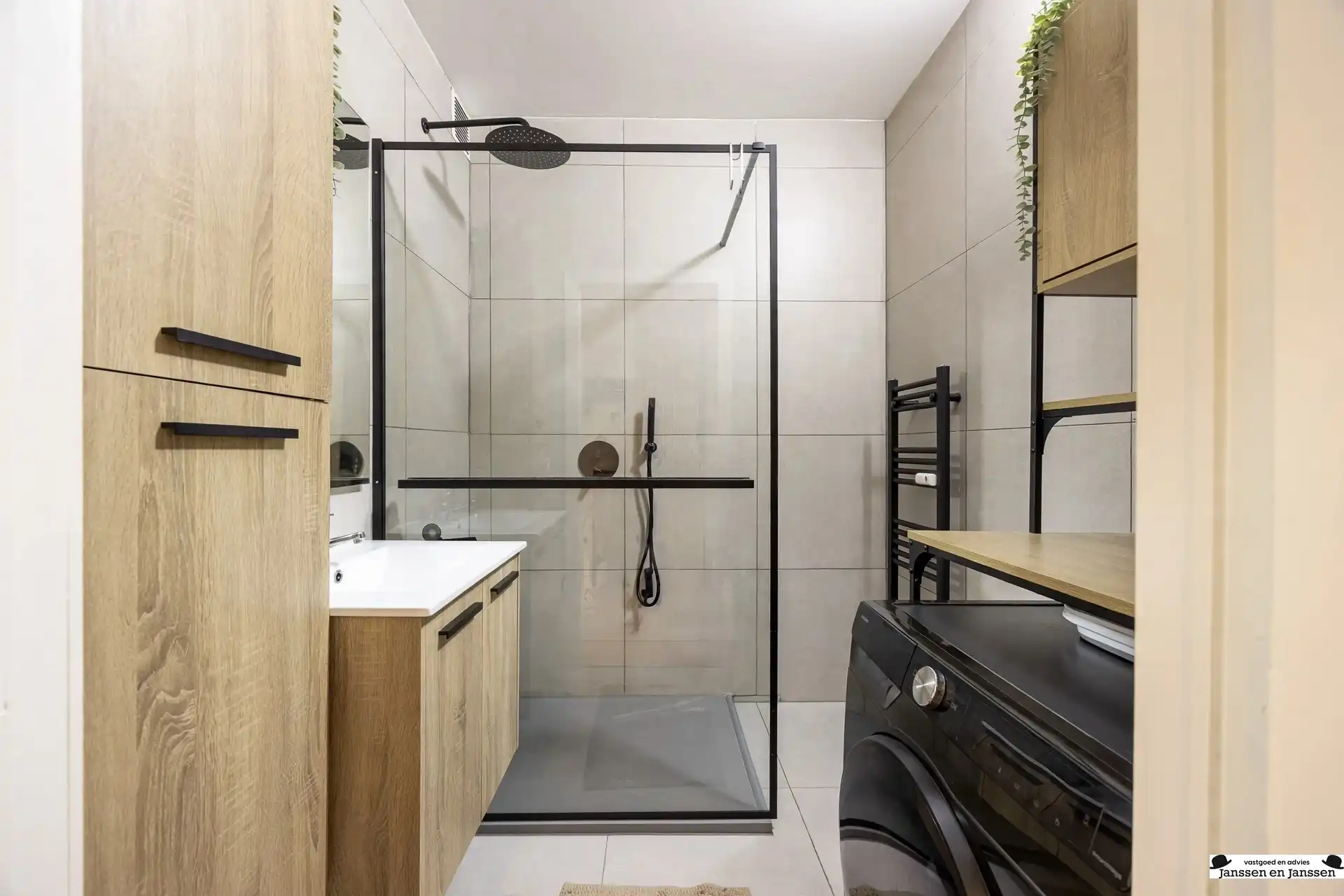 Instapklaar 2-slaapkamer appartement met 2 terrassen en prachtig uitzicht foto 8