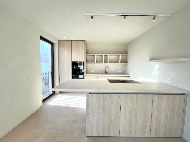 APPARTEMENT MET 2 SLAAPKAMERS, 2 BADKAMERS EN ONDERGRONDSE AUTOSTAANPLAATS TE HUUR IN SLEIDINGE foto 7