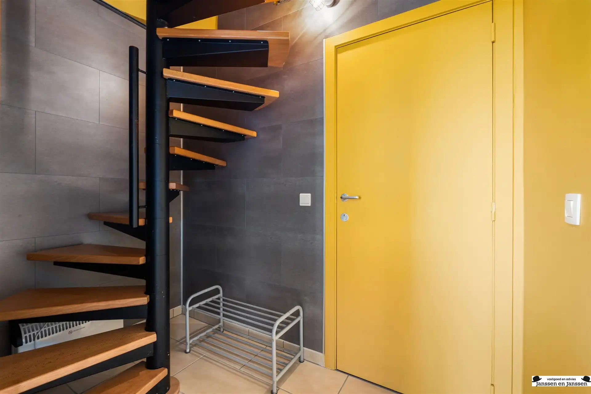Duplex appartement met ondergrondse parking nabij het strand foto 9