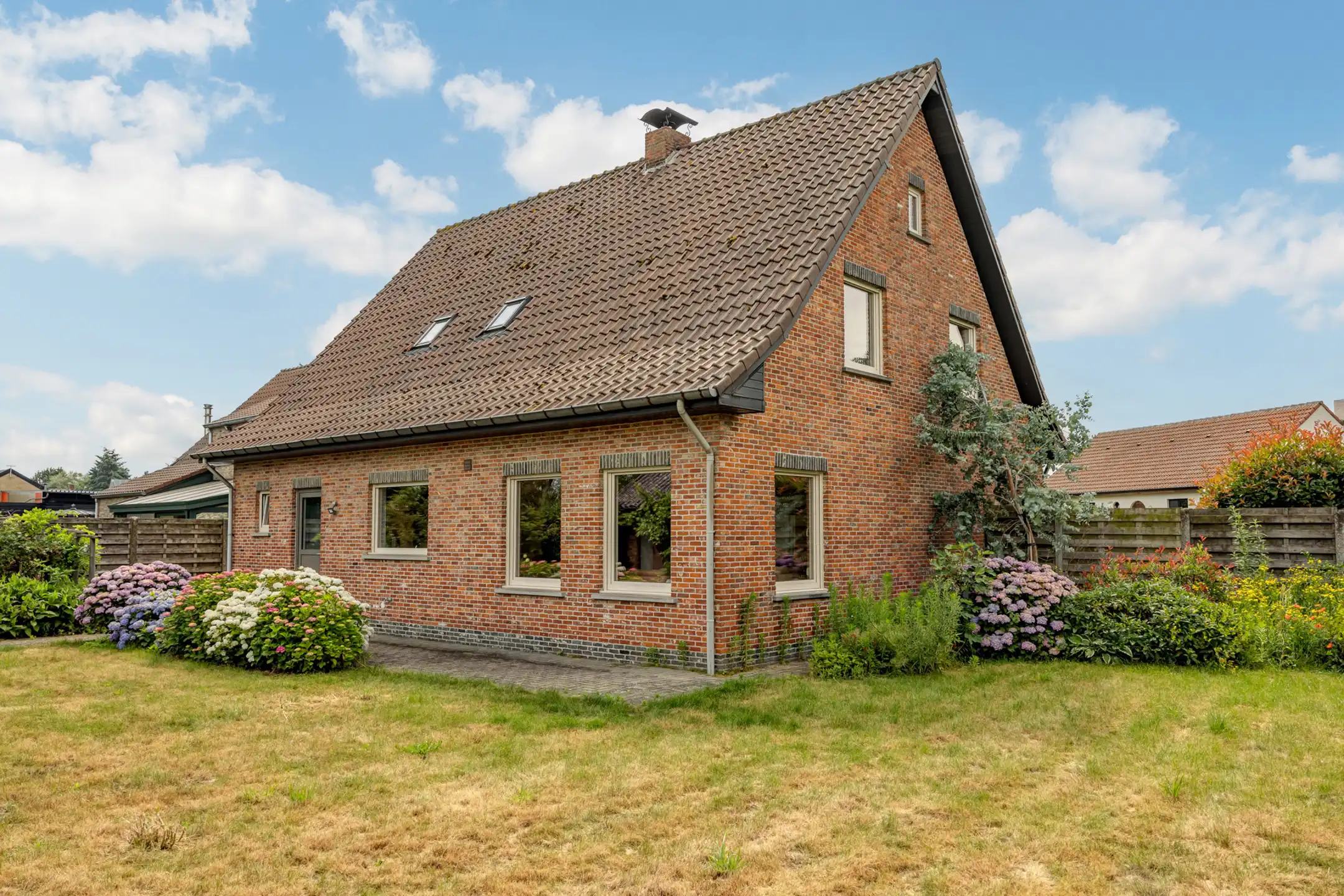 Instapklare woning met 4 slaapkamers op 865 m² foto 35