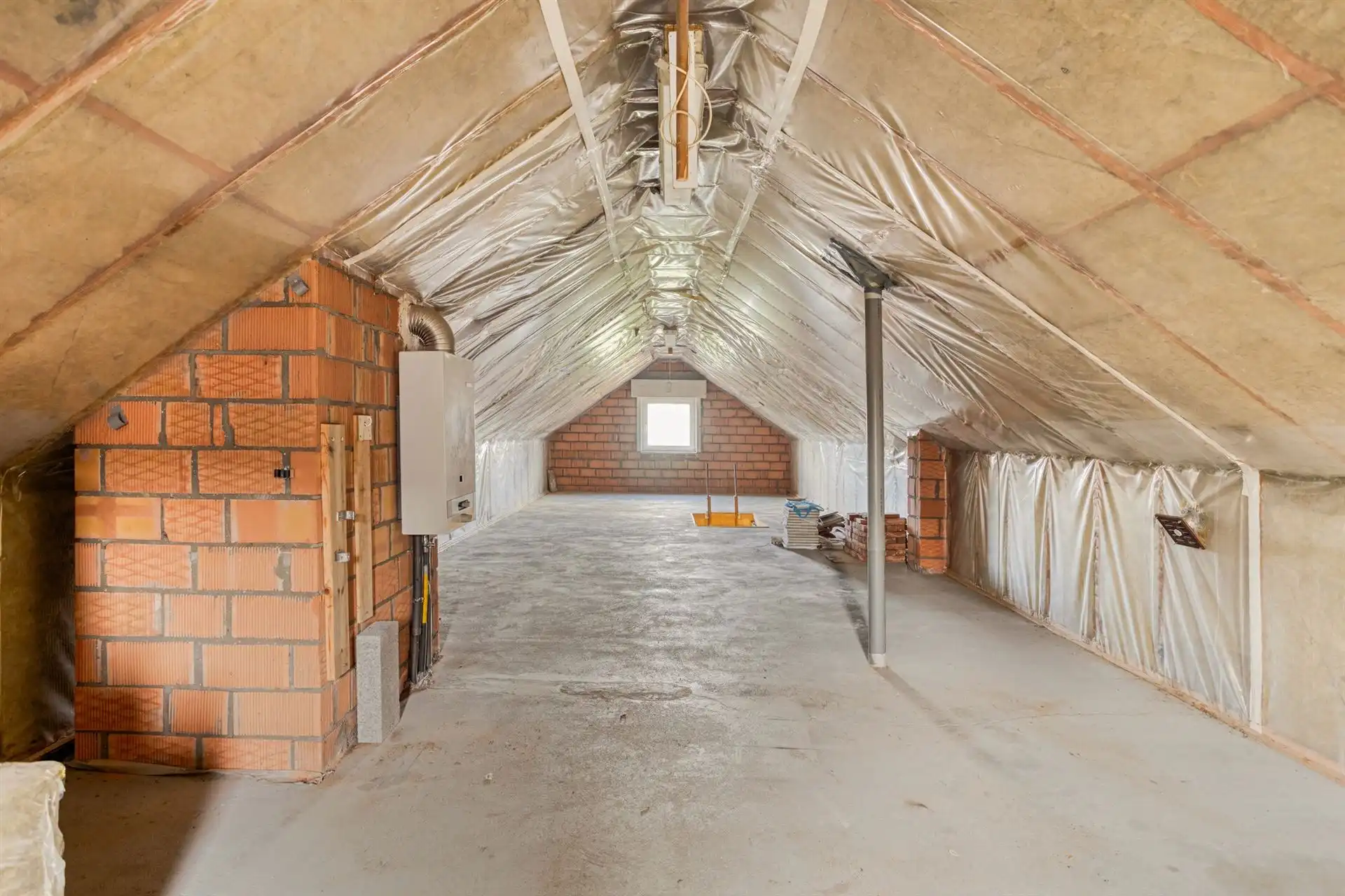 Vrijstaande woning op 612m². Rustig gelegen. foto 17