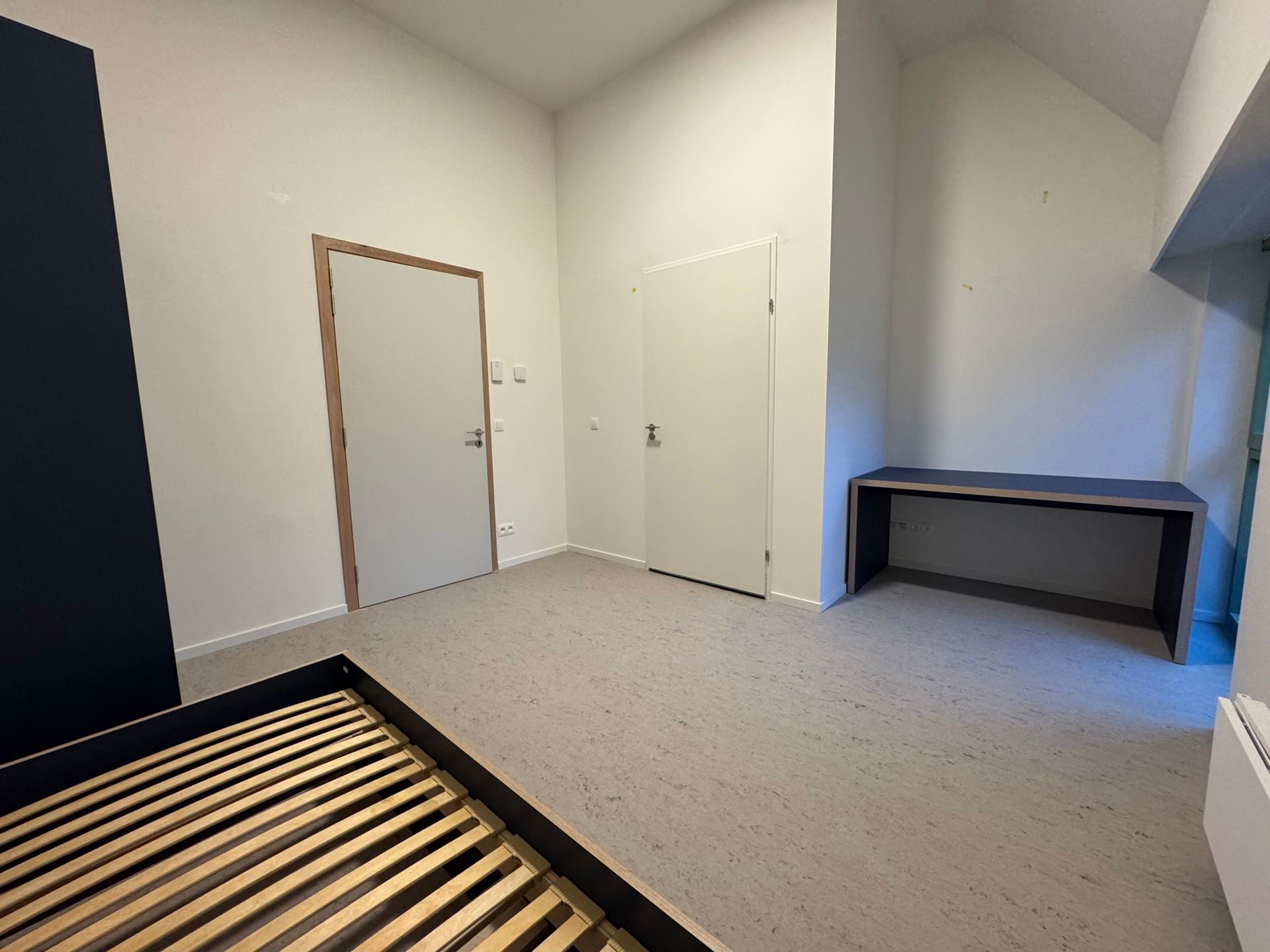 Nieuwbouw studentenkamer met eigen sanitair foto {{pictureIndex}}