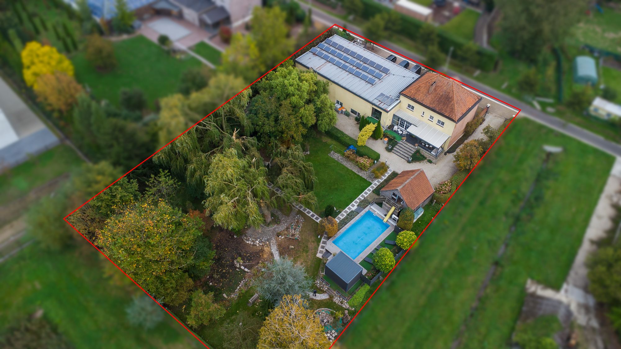 TE KOOP: Karaktervolle woning + naastliggend multifunctioneel bijgebouw op gunstige ligging in Bocholt foto 18