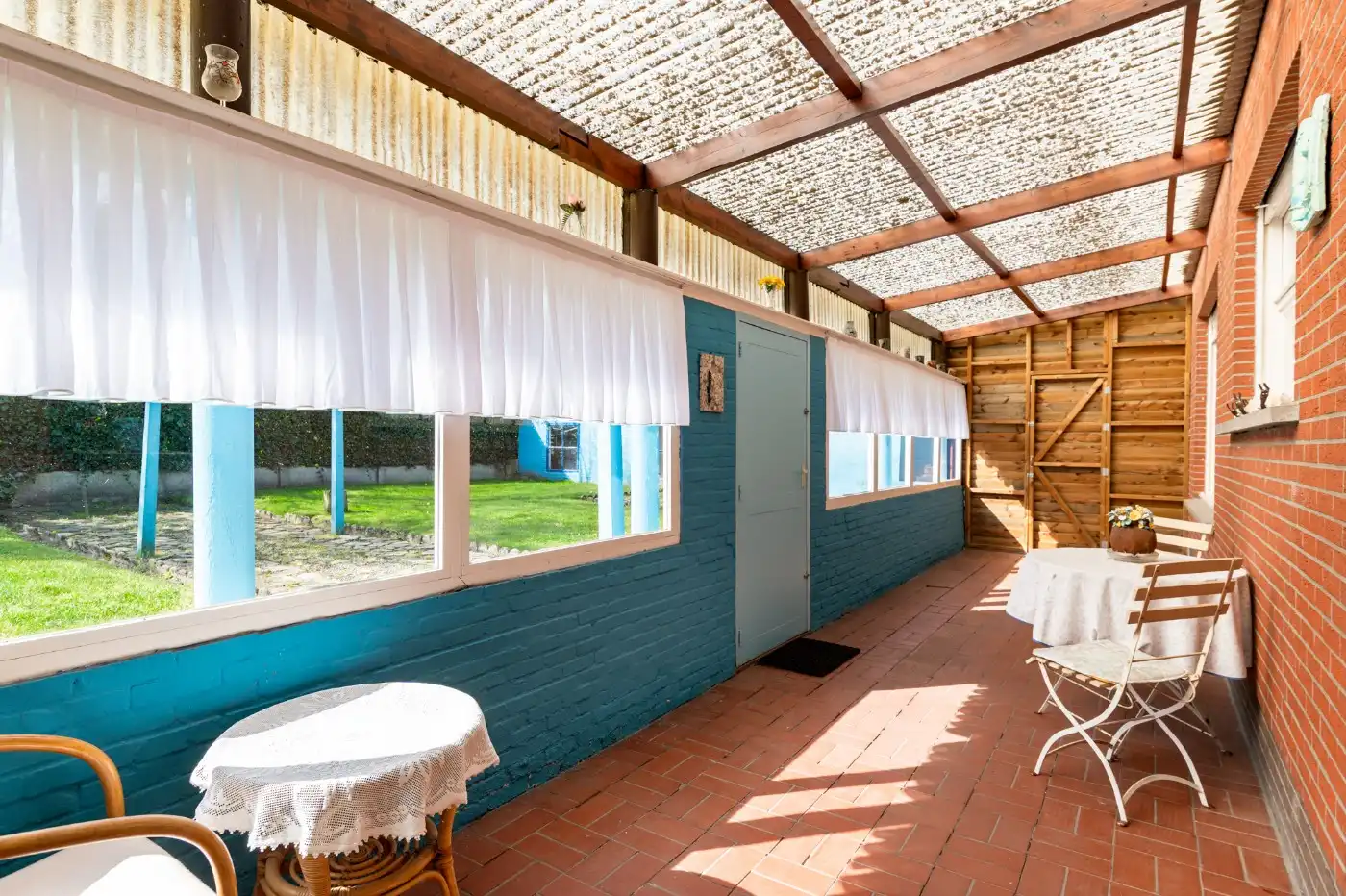 Vrijstaande, te renoveren woning met 3 à 4 slpk., garage en zuid-tuin foto 18