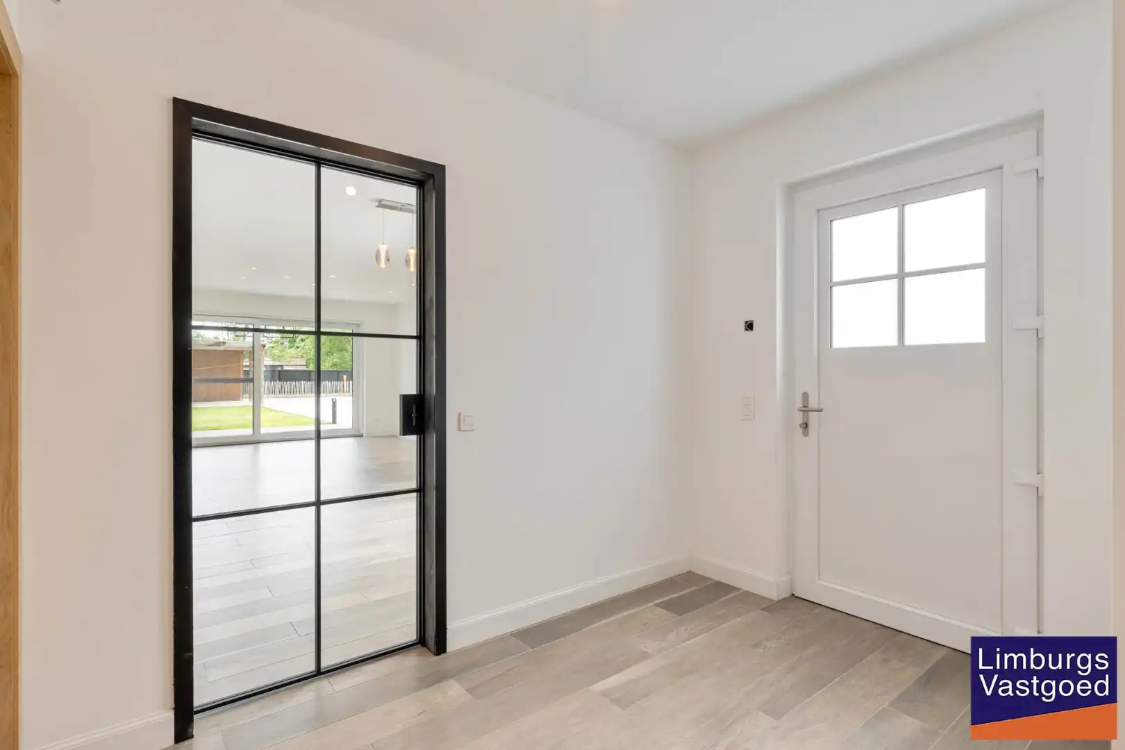 Exclusieve gezinswoning, 283m², 5 slpk, praktijkruimte op toplocatie foto 22
