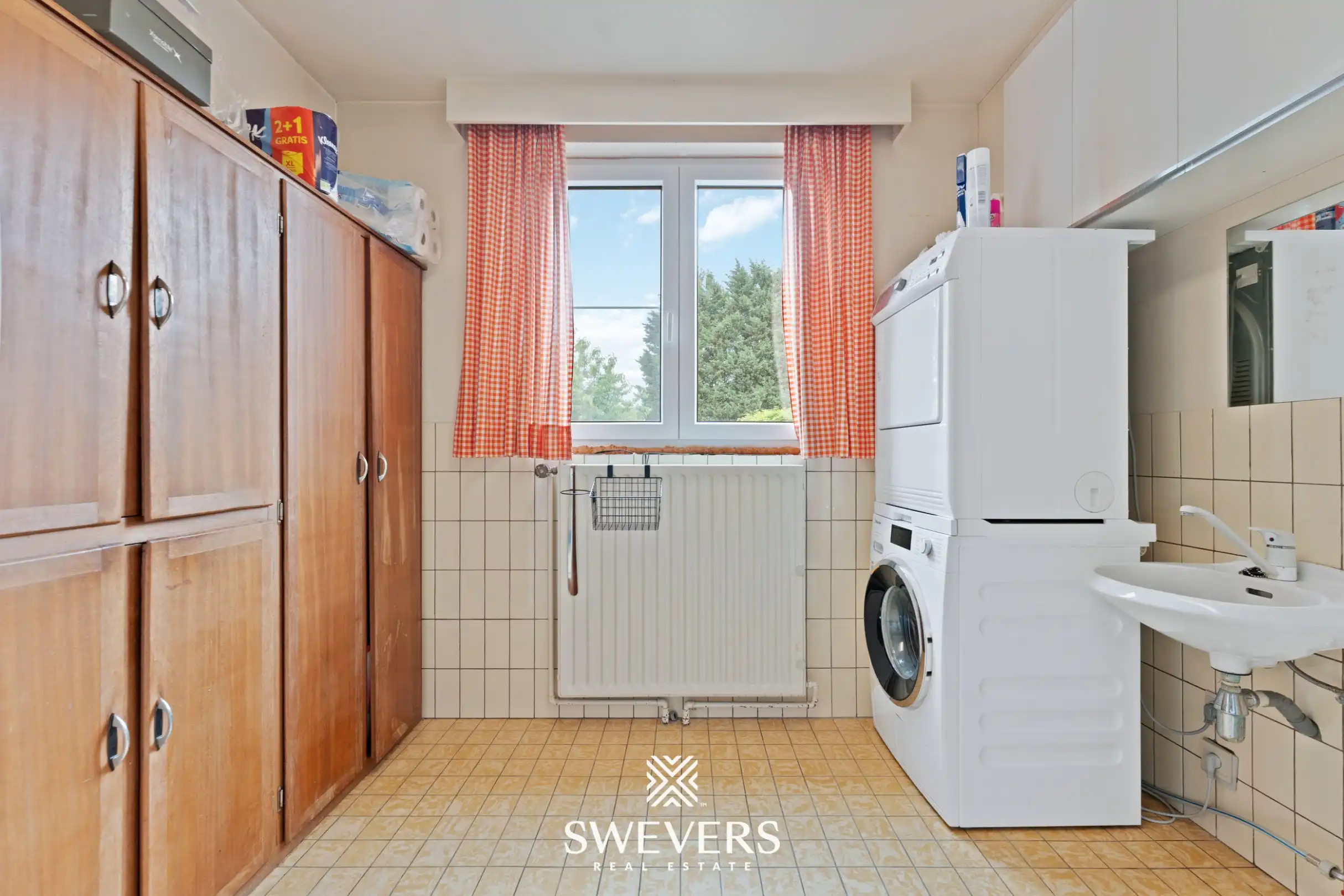 Bijzonder ruime villa (346m²) met mooie grote tuin op centrale locatie in Alken foto 16
