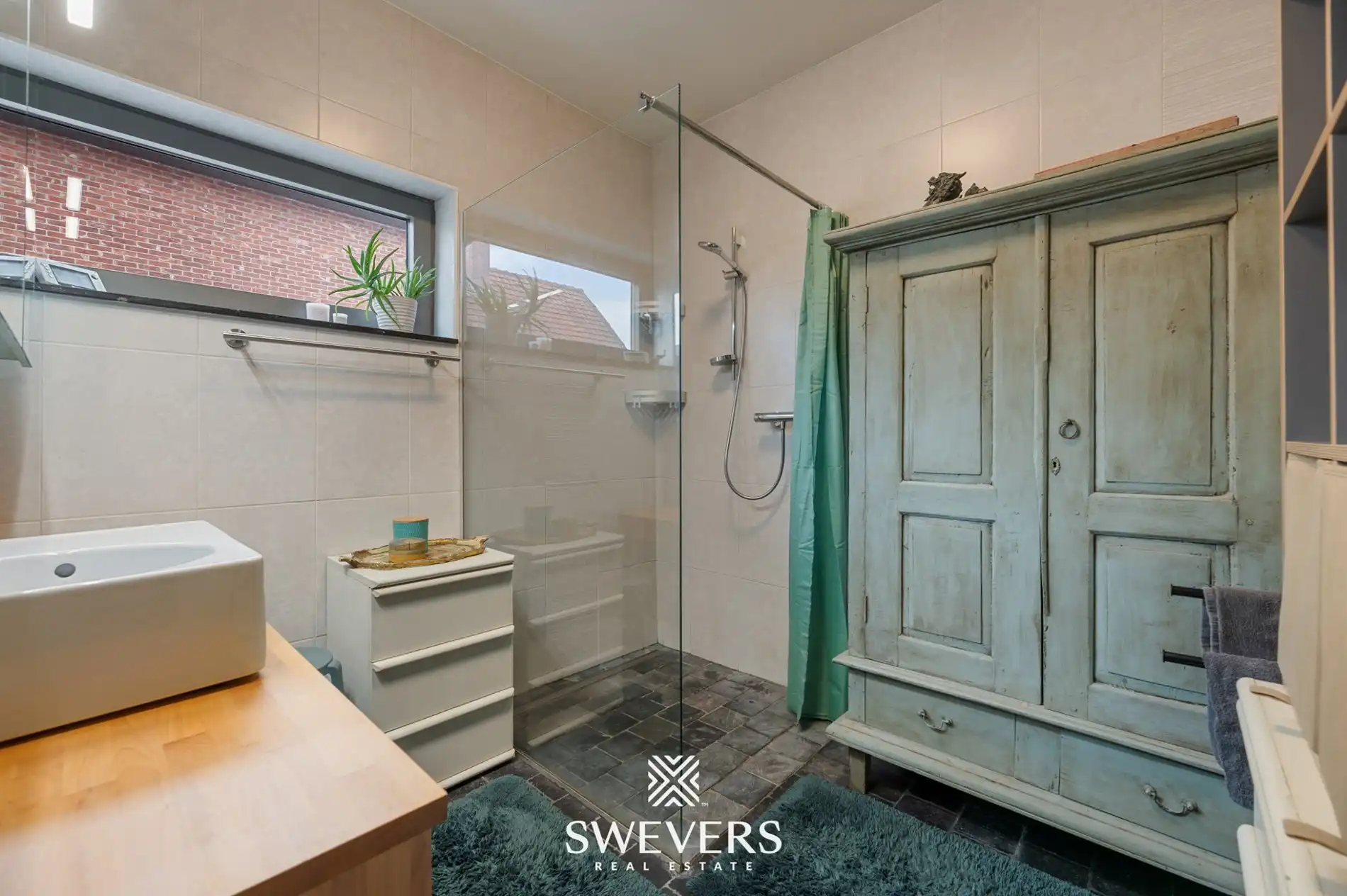 Instapklare gezinswoning met verrassend veel ruimte en een uitstekende ligging te Beringen foto 22