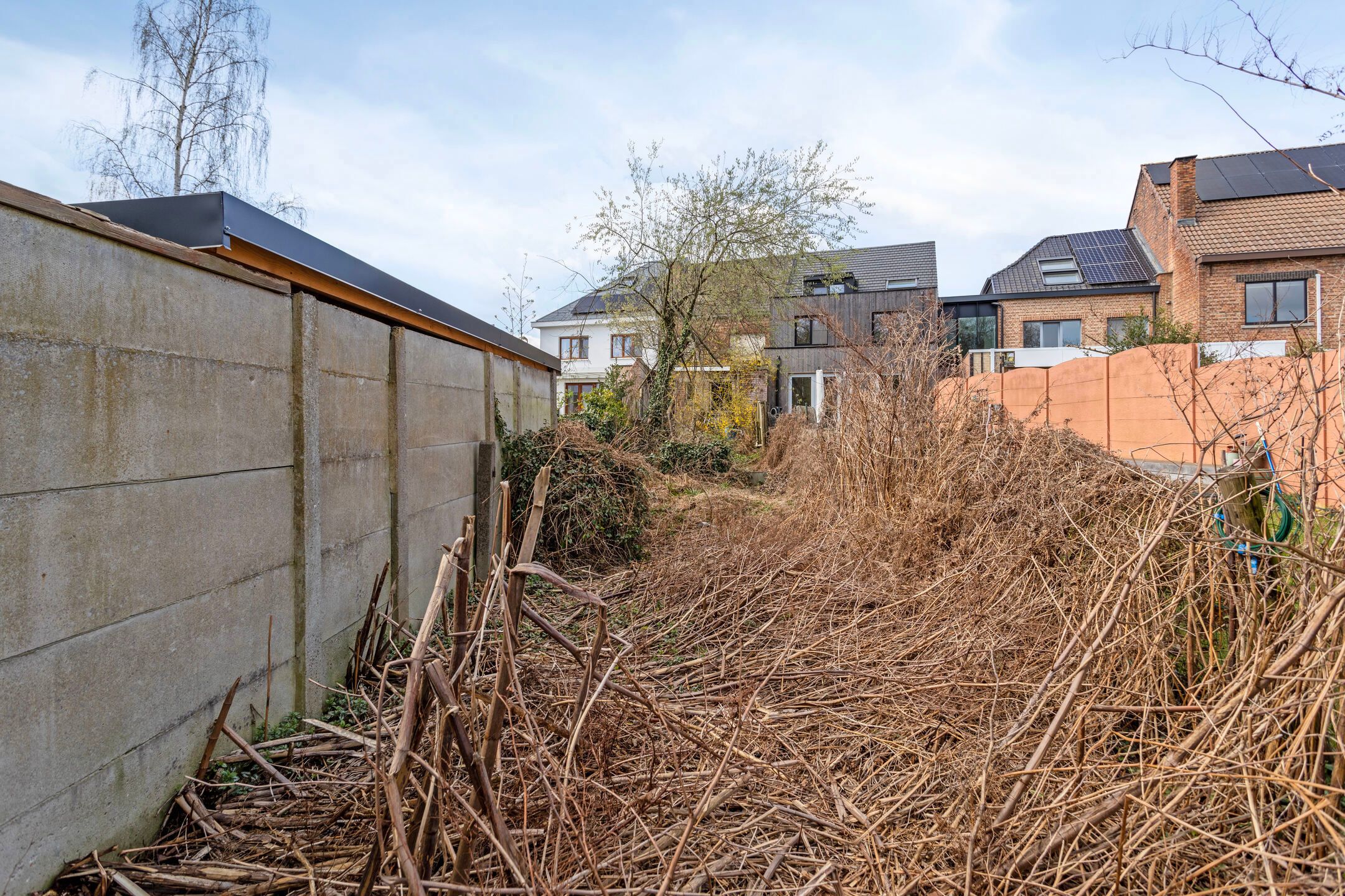 Ruime, te renoveren woning op toplocatie foto 11