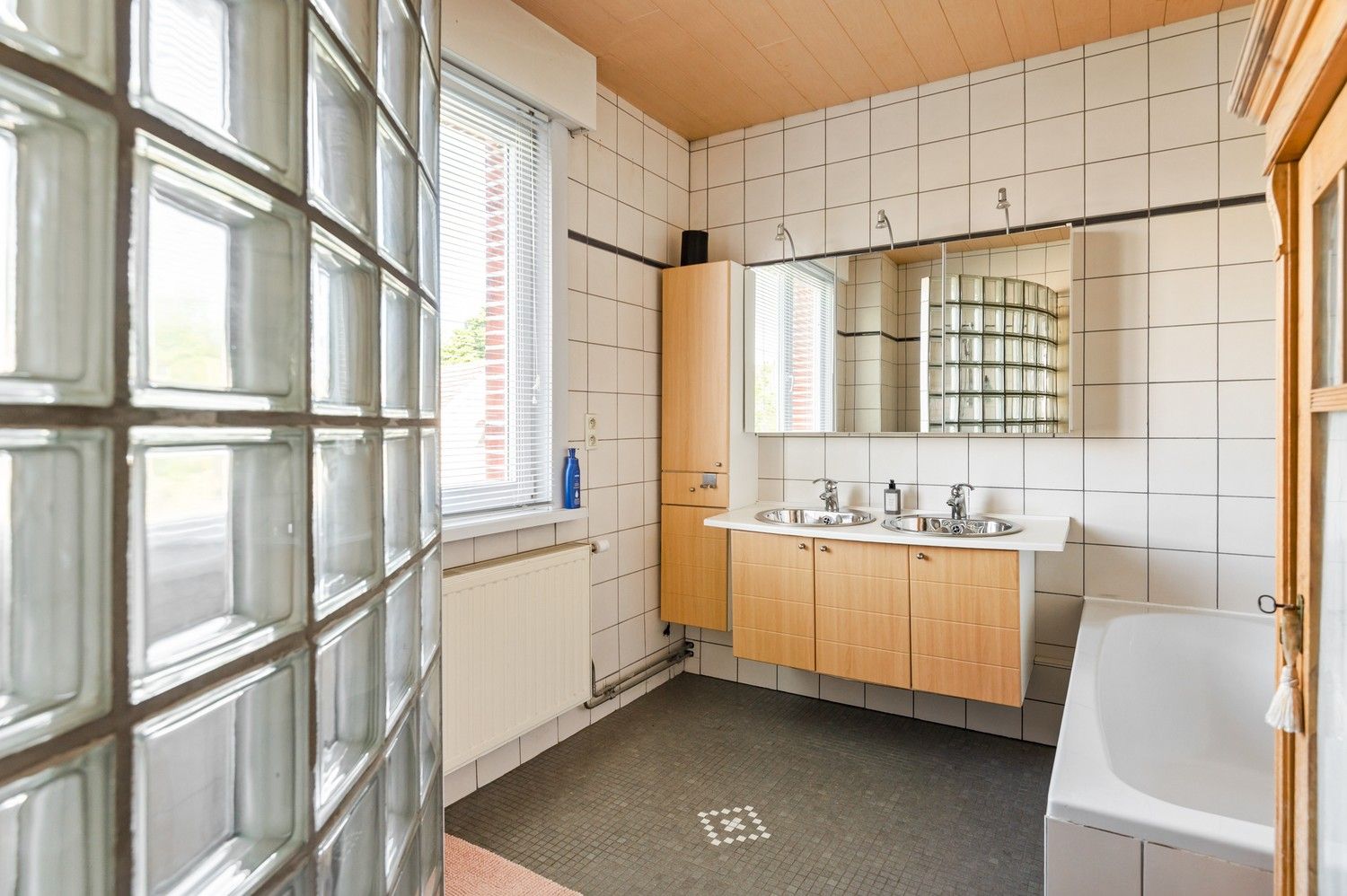 Huis met 5 slaapkamers en tuin in Borsbeek! foto 26