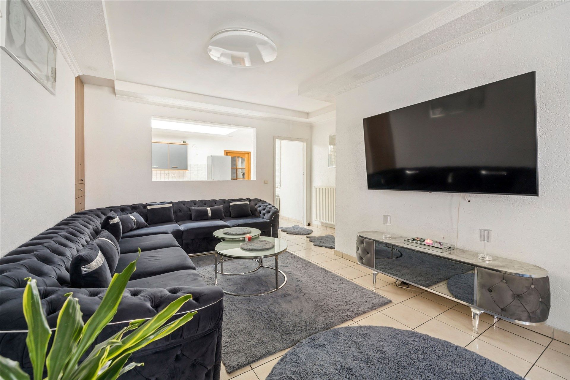 Instapklare gezinswoning met 4 slaapkamer nabij het centrum  foto 3