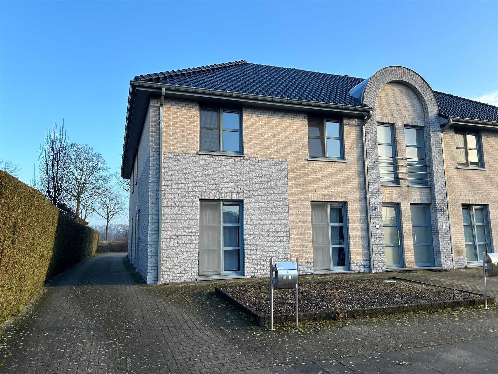 ()=>{if(producerUpdateValueVersion(node),producerAccessed(node),node.value===ERRORED)throw node.error;return node.value} Maststraat 19/1 - 3910 NEERPELT