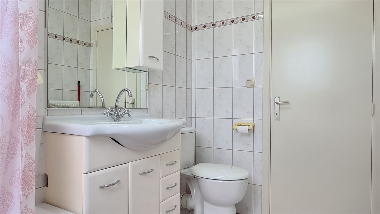 gezellig tweeslaapkamerappartement in centrum Munsterbilzen foto 19